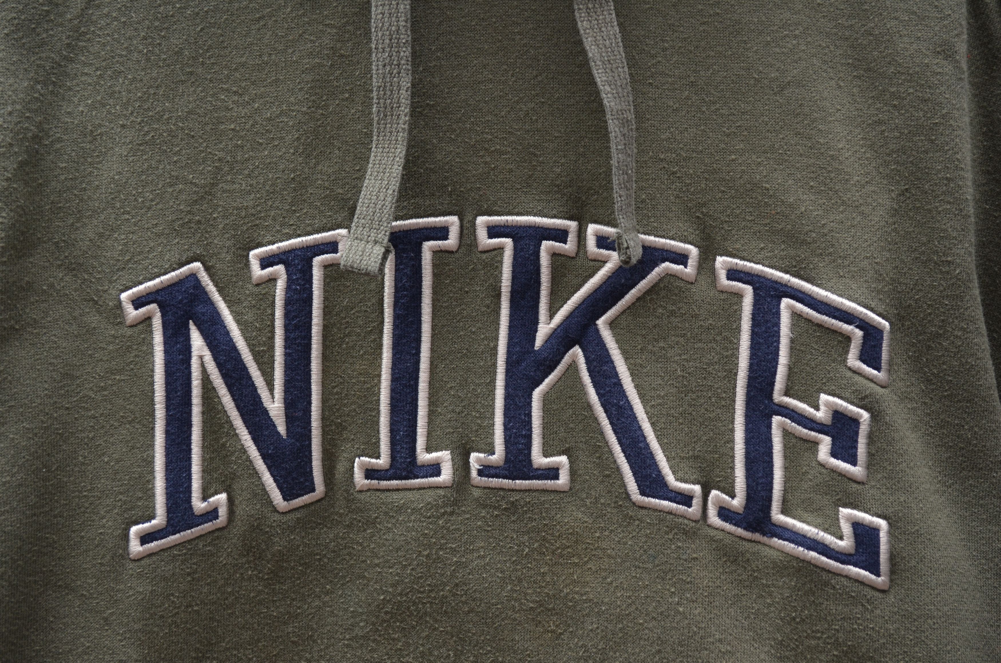 Nike Nike Vintage Big Embroided Logo Hoodie 90s y2k Size US S / EU 44-46 / 1 - 5 Thumbnail