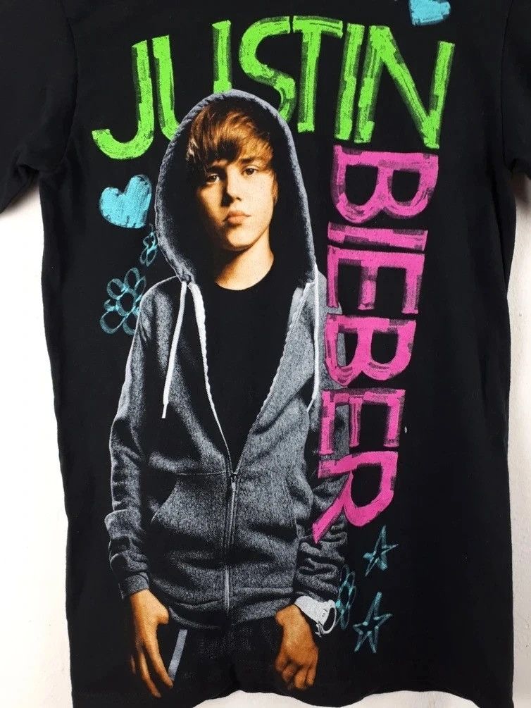 Justin Bieber × Vintage Vintage Justin Bieber Fullprint Tee Shirt Size US XS / EU 42 / 0 - 2 Thumbnail