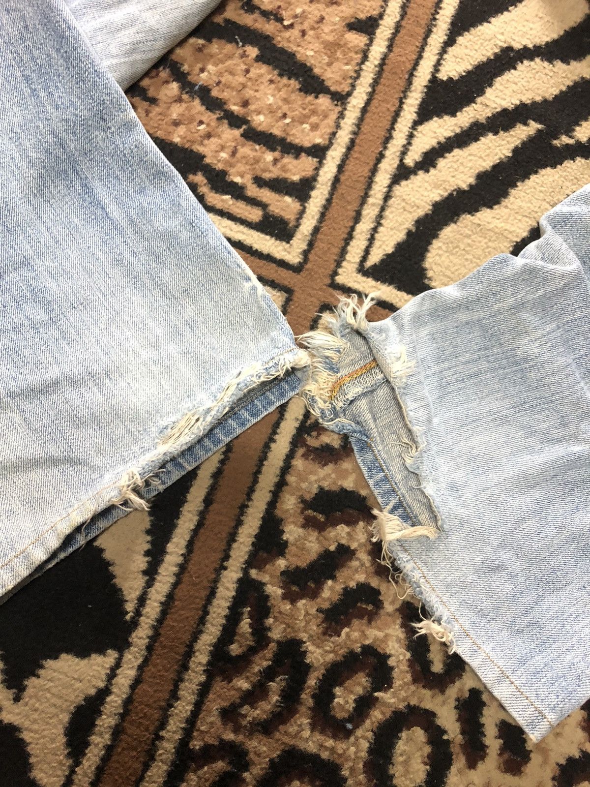 Edwin × Vintage VINTAGE SELVEDGE EDWIN GRUNGE DISTRESSED LIGHT BLUE WASH Size US 31 - 12 Thumbnail