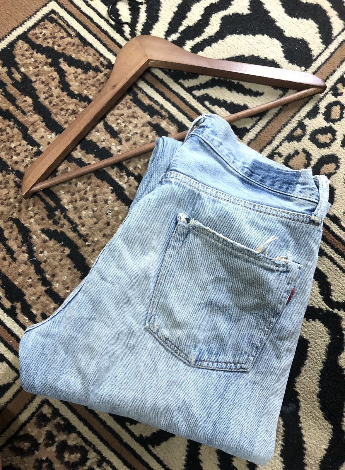 Edwin × Vintage VINTAGE SELVEDGE EDWIN GRUNGE DISTRESSED LIGHT BLUE WASH Size US 31 - 21 Thumbnail