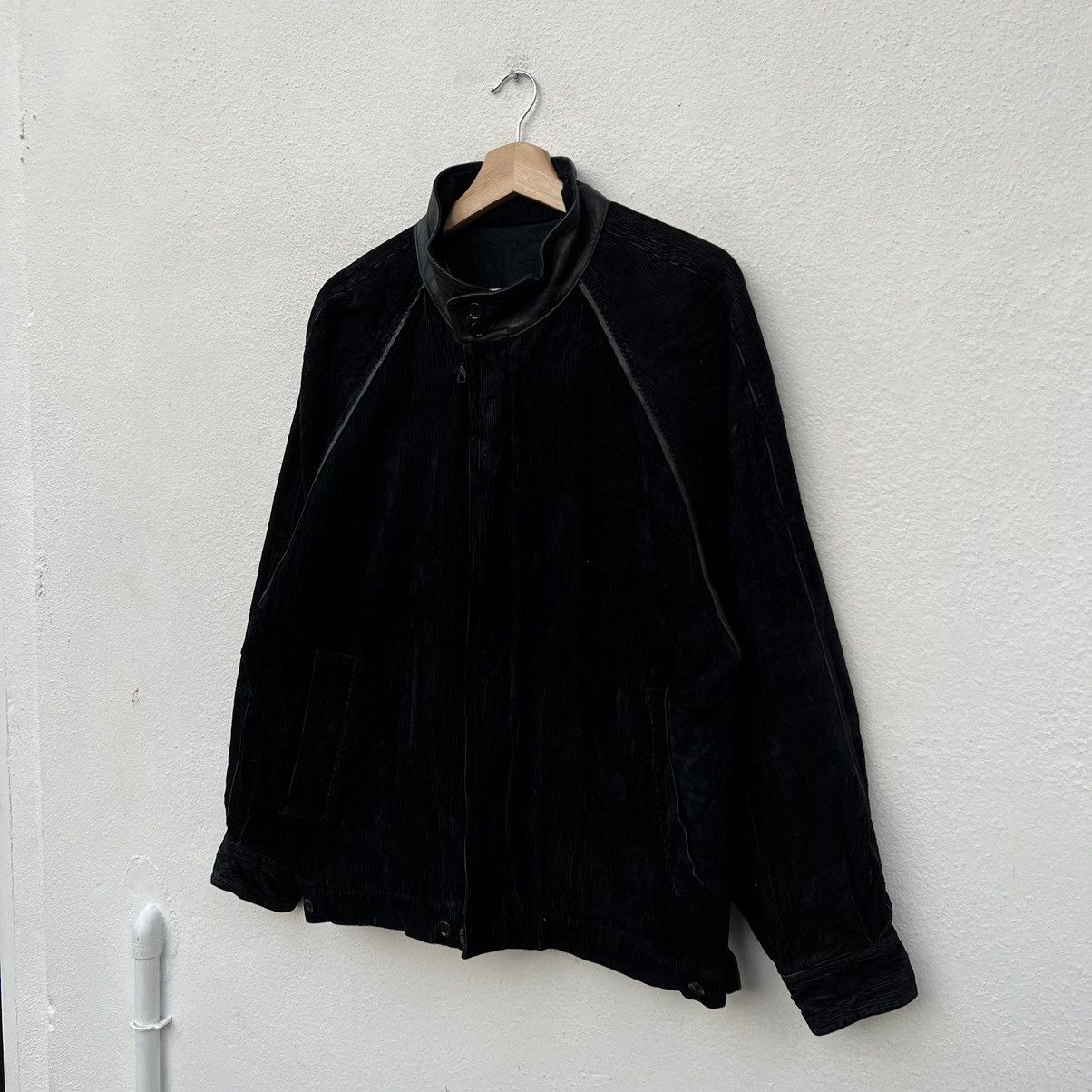 Japanese Brand VINTAGE GENUINE LEATHER JACKET PARACHUTE BIKER WEARS Size US L / EU 52-54 / 3 - 2 Thumbnail
