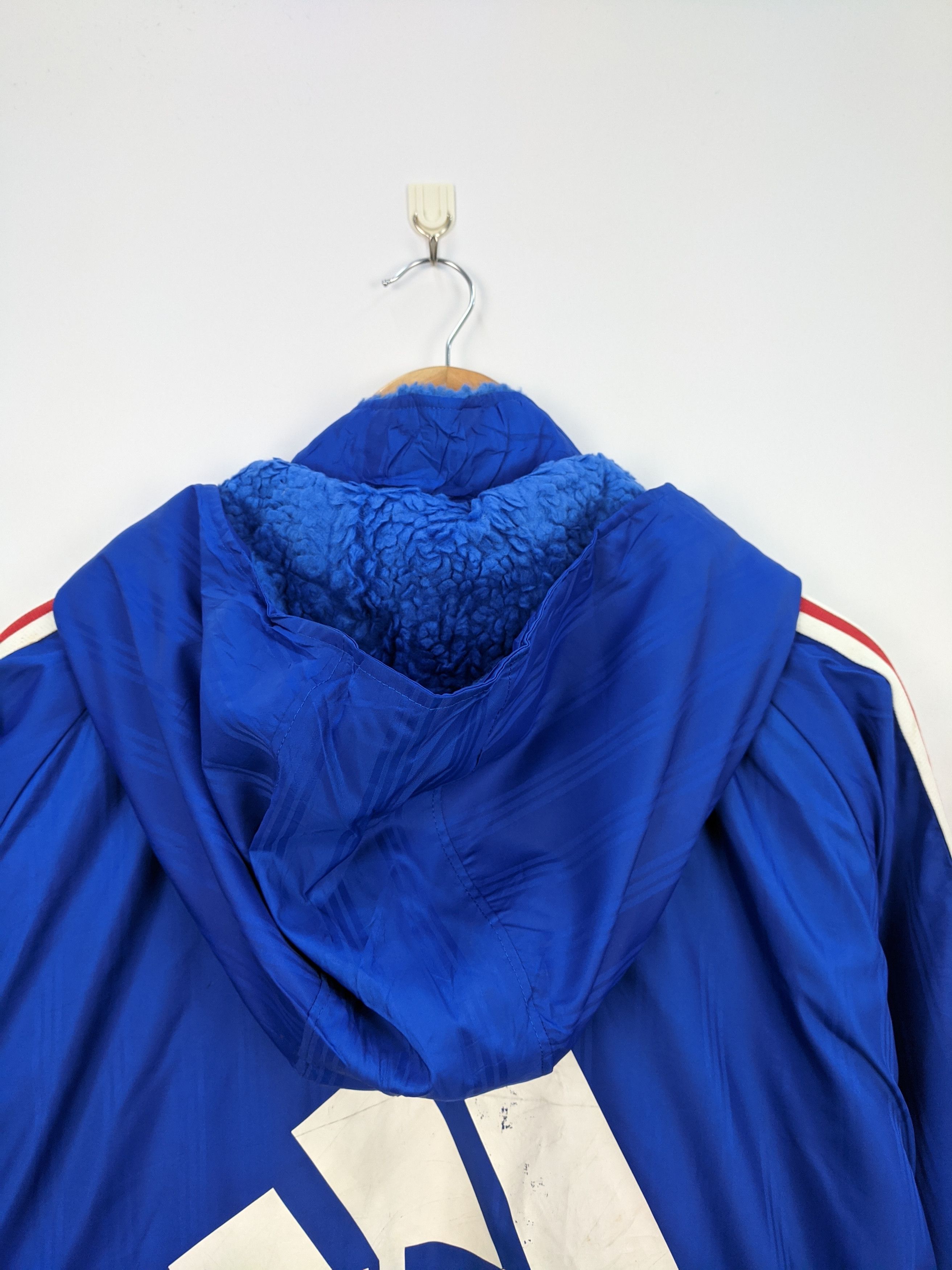 Adidas Vintage Adidas Puffer Jacket J0336 Size US M / EU 48-50 / 2 - 4 Thumbnail