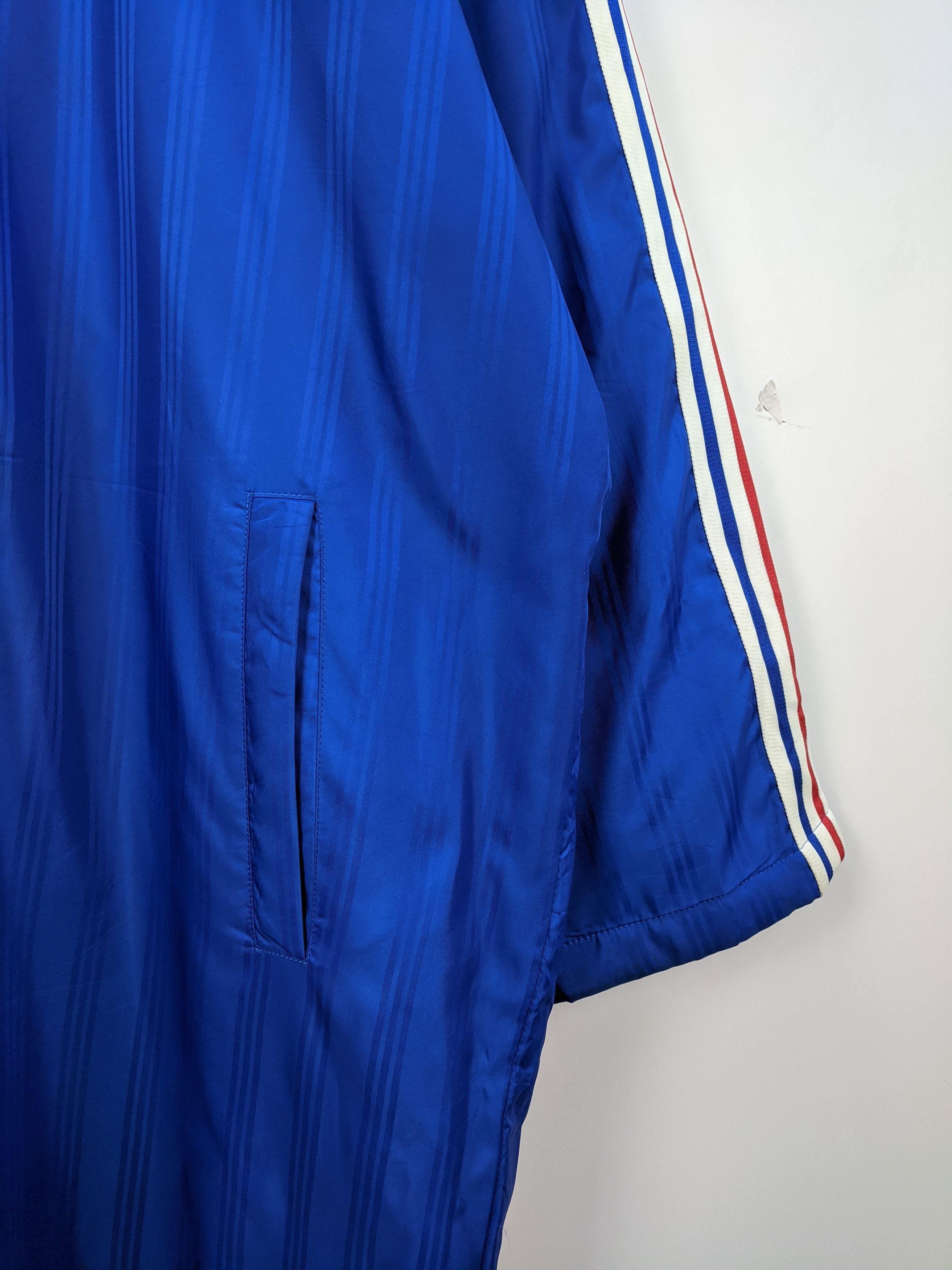 Adidas Vintage Adidas Puffer Jacket J0336 Size US M / EU 48-50 / 2 - 5 Thumbnail