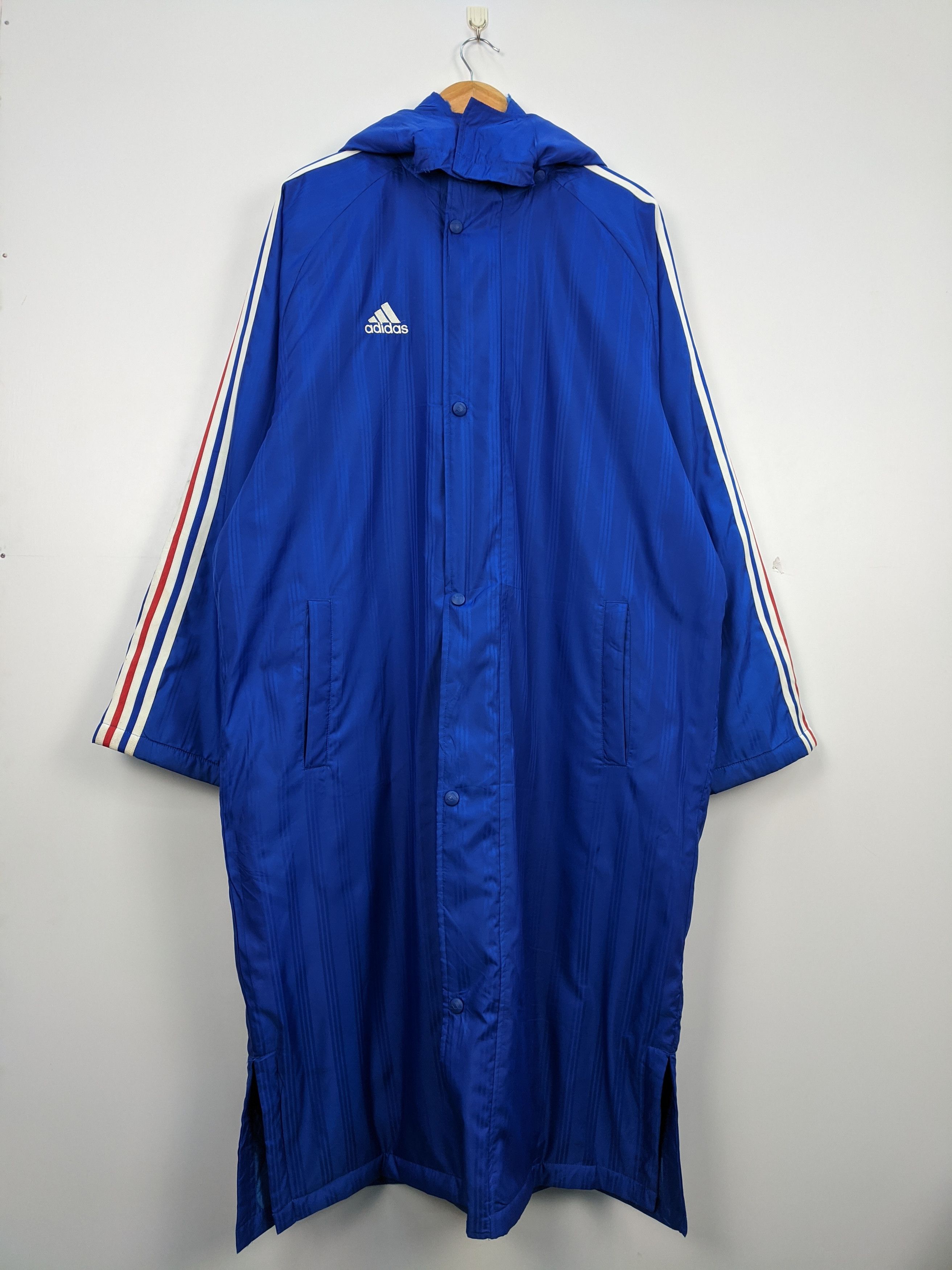 Adidas Vintage Adidas Puffer Jacket J0336 Size US M / EU 48-50 / 2 - 1 Thumbnail