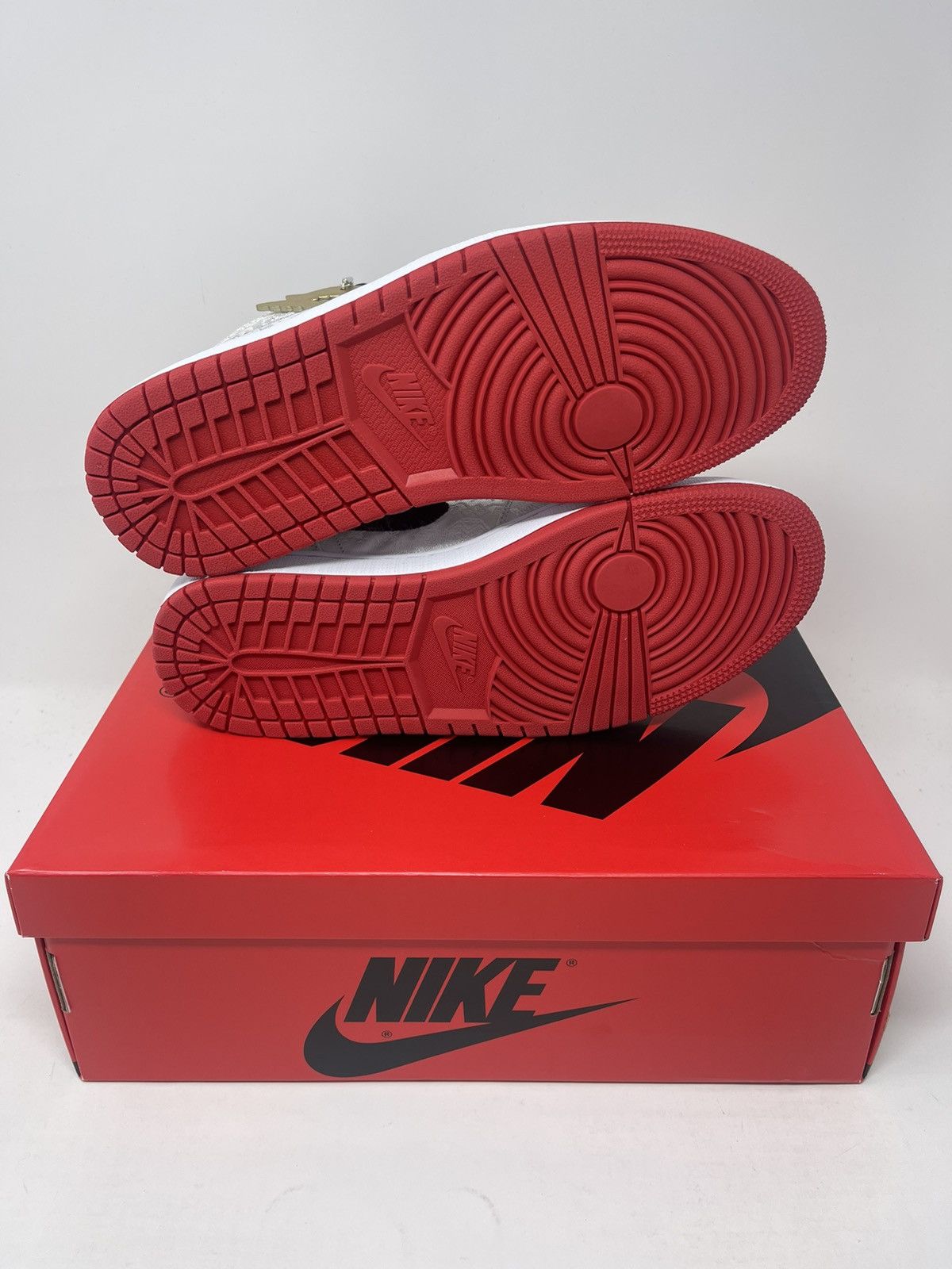 CLOT × Jordan Brand Air Jordan 1 Mid SE Fearless Clot CU2804-100 Size 10.5 Size US 10.5 / EU 43-44 - 6 Thumbnail