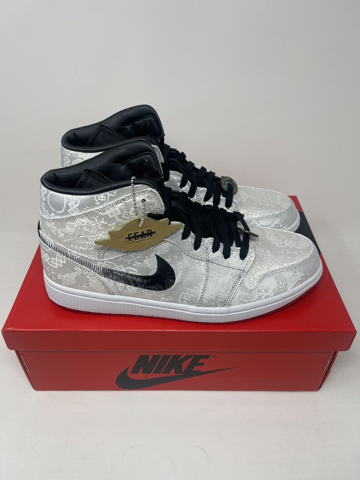 CLOT × Jordan Brand Air Jordan 1 Mid SE Fearless Clot CU2804-100 Size 10.5 Size US 10.5 / EU 43-44 - 3 Thumbnail