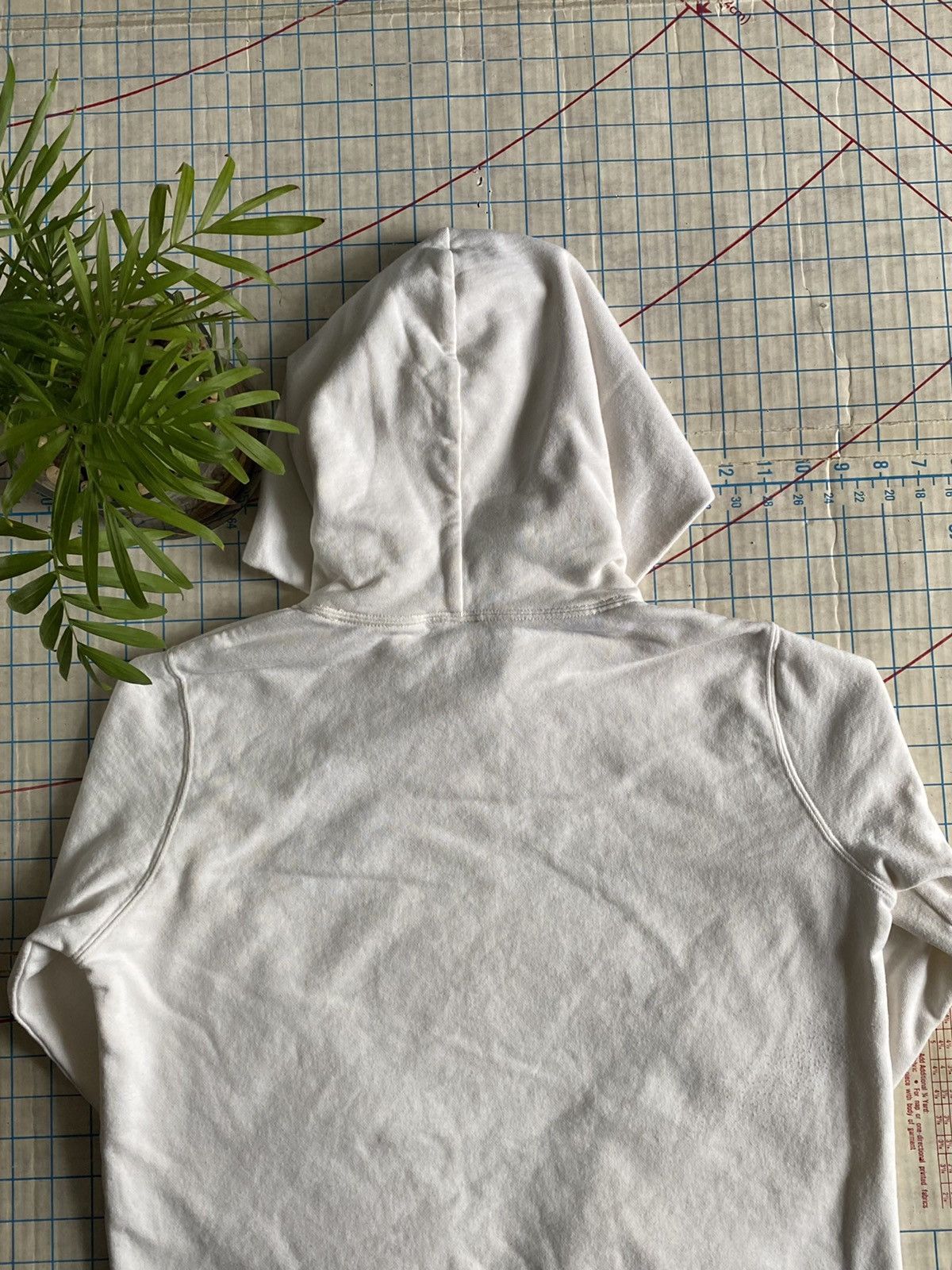 Kaws × Uniqlo Uniqlo x Kaws X Sesame Street Burt & Ernie Hoodie Womens L Size L / US 10 / IT 46 - 9 Thumbnail