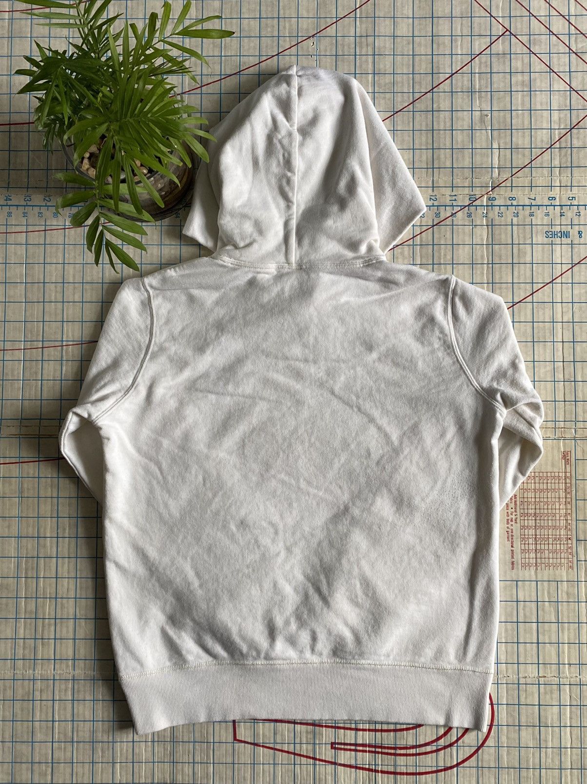 Kaws × Uniqlo Uniqlo x Kaws X Sesame Street Burt & Ernie Hoodie Womens L Size L / US 10 / IT 46 - 8 Thumbnail