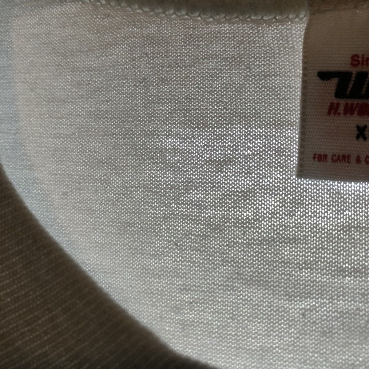 Vintage Vintage 80s Virginia Tech University Paper Thin Varsity Tee Size US XL / EU 56 / 4 - 2 Thumbnail