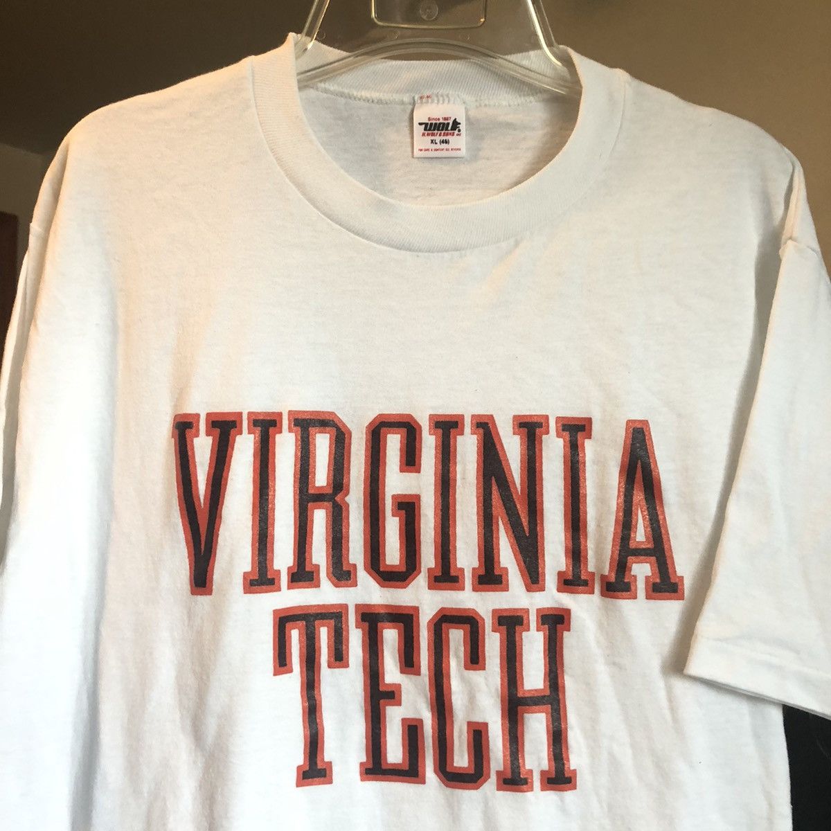 Vintage Vintage 80s Virginia Tech University Paper Thin Varsity Tee Size US XL / EU 56 / 4 - 1 Thumbnail