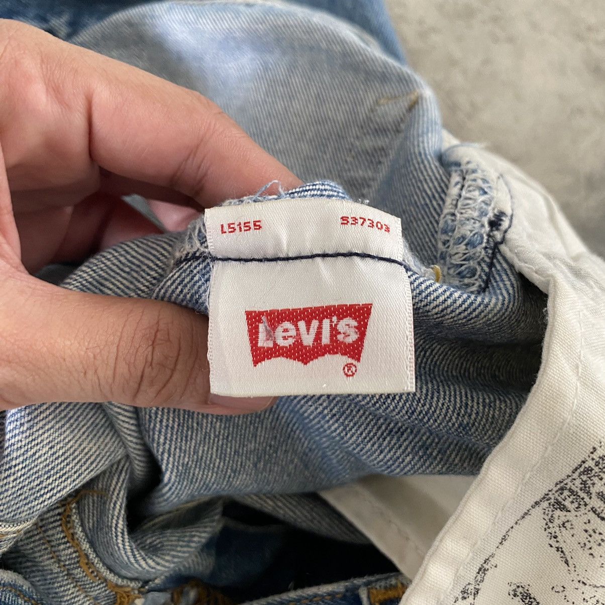 Levi's Size 33x32 Vintage Levi's 501 Faded Blue Distressed Jeans Size US 33 - 23 Thumbnail