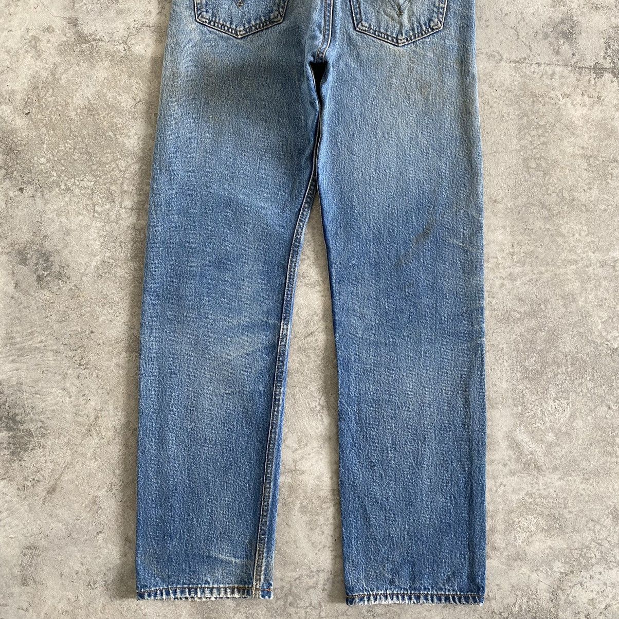 Levi's Size 33x32 Vintage Levi's 501 Faded Blue Distressed Jeans Size US 33 - 15 Thumbnail