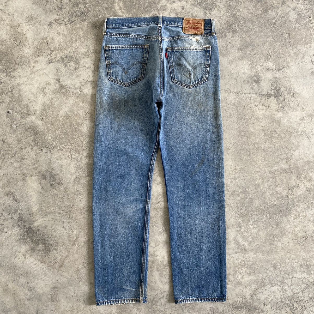 Levi's Size 33x32 Vintage Levi's 501 Faded Blue Distressed Jeans Size US 33 - 13 Thumbnail