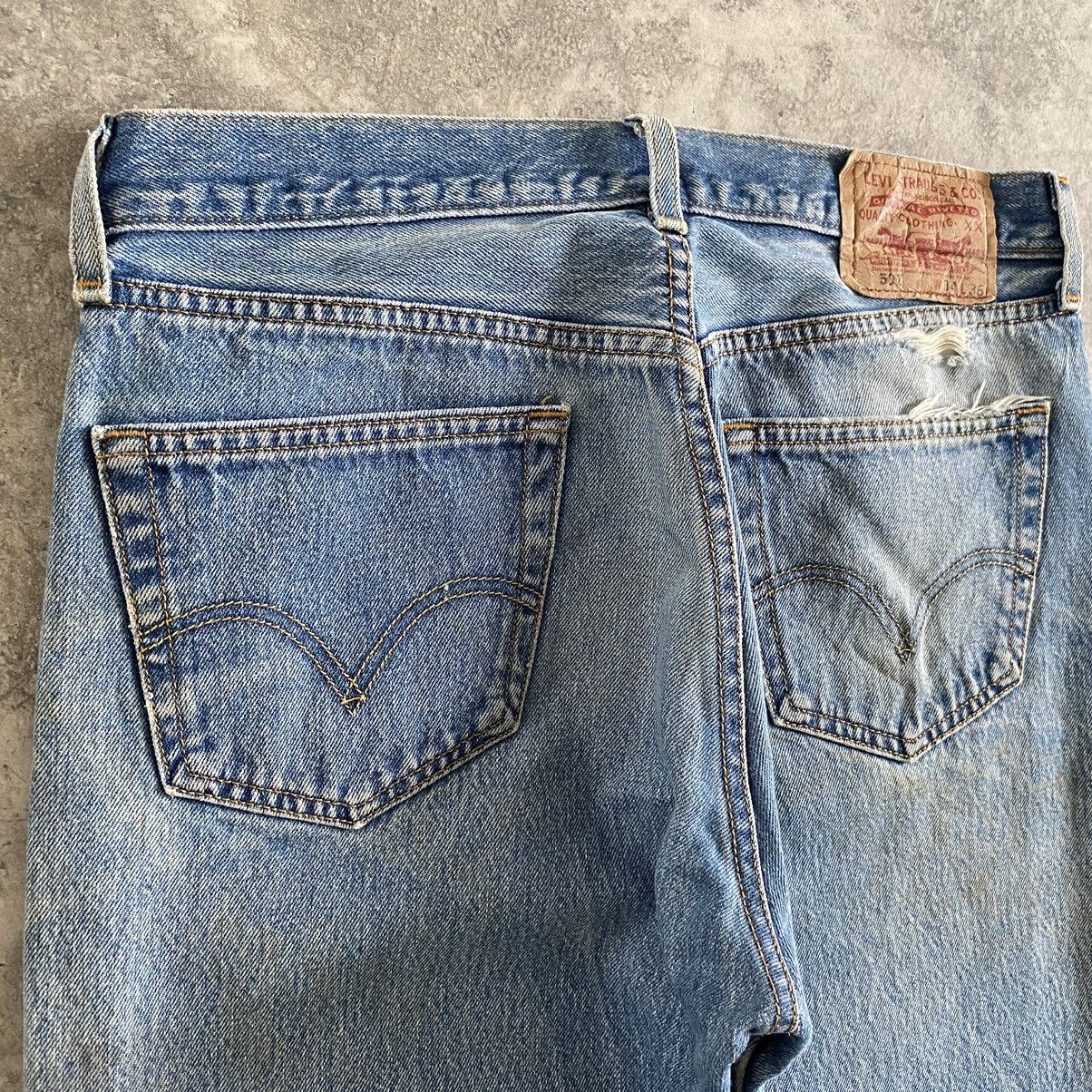 Levi's Size 33x32 Vintage Levi's 501 Faded Blue Distressed Jeans Size US 33 - 19 Thumbnail