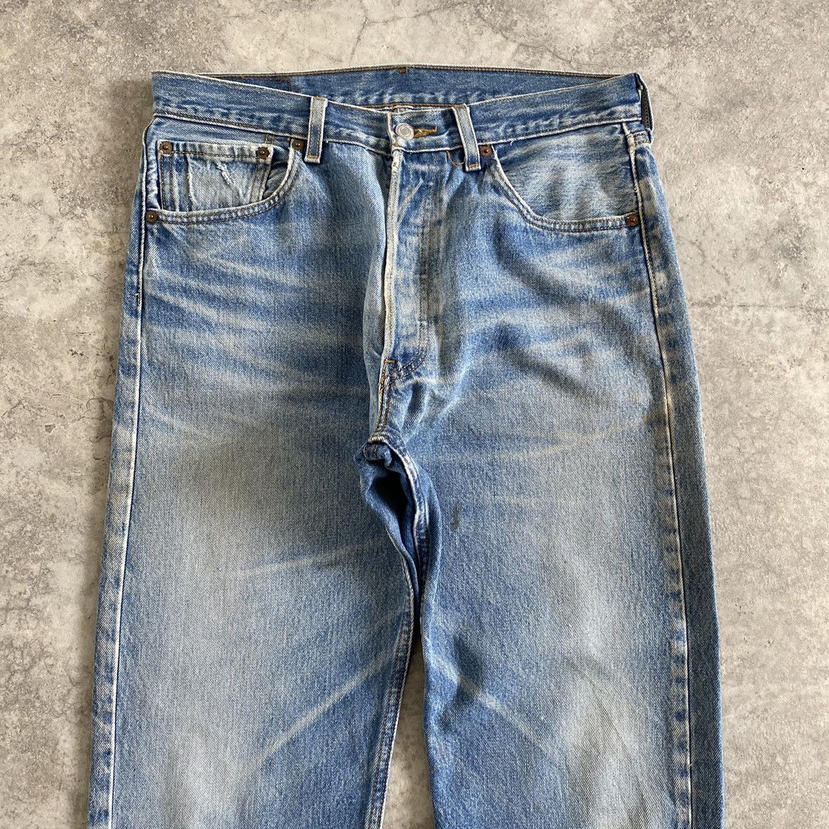 Levi's Size 33x32 Vintage Levi's 501 Faded Blue Distressed Jeans Size US 33 - 3 Thumbnail
