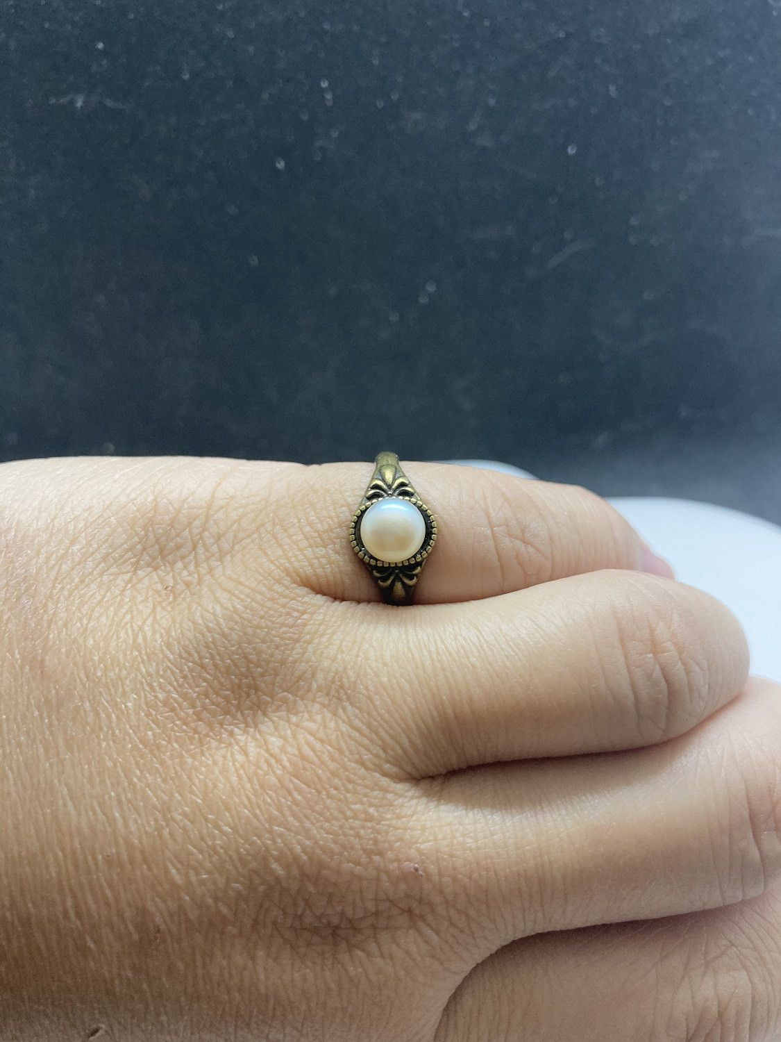 Handmade White pearl bead bronze ring - size 6 Size ONE SIZE - 4 Thumbnail