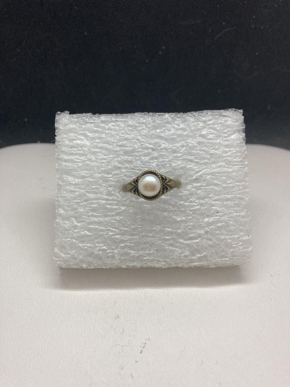 Handmade White pearl bead bronze ring - size 6 Size ONE SIZE - 1 Thumbnail
