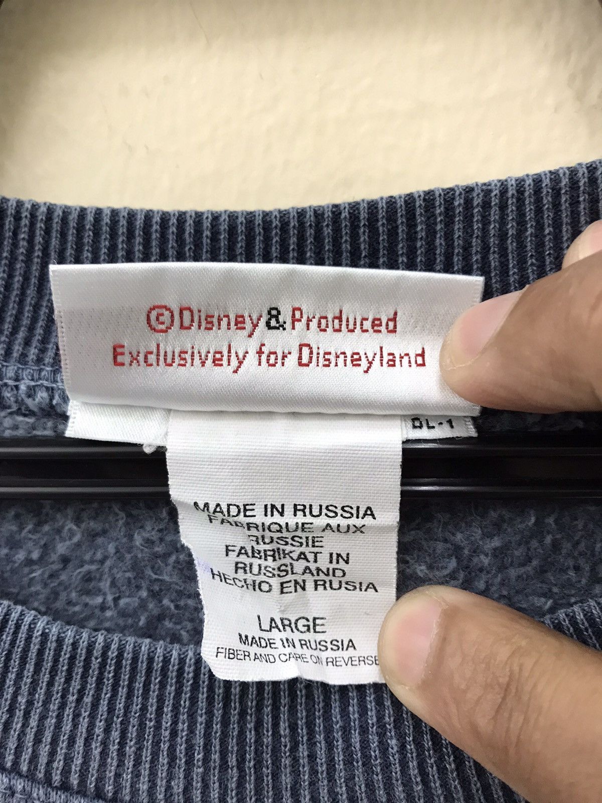 Disney Disneyland 2000 Sweatshirt Size US L / EU 52-54 / 3 - 4 Thumbnail
