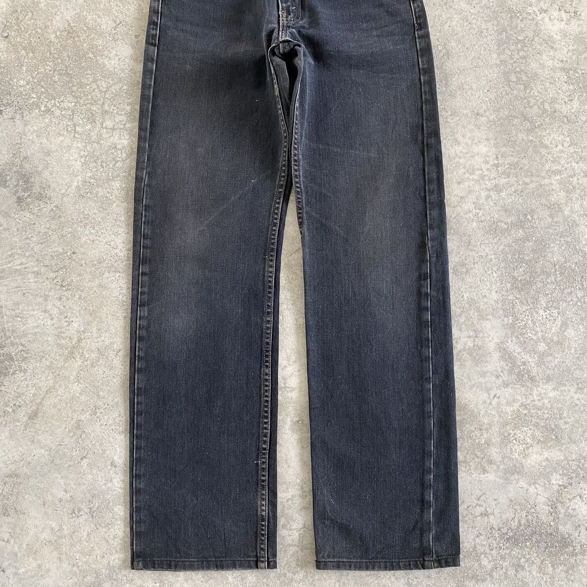 Levi's Vintage 1993 Levi's 509 Faded Black Ripped Denim Jeans Size US 28 / EU 44 - 2 Thumbnail