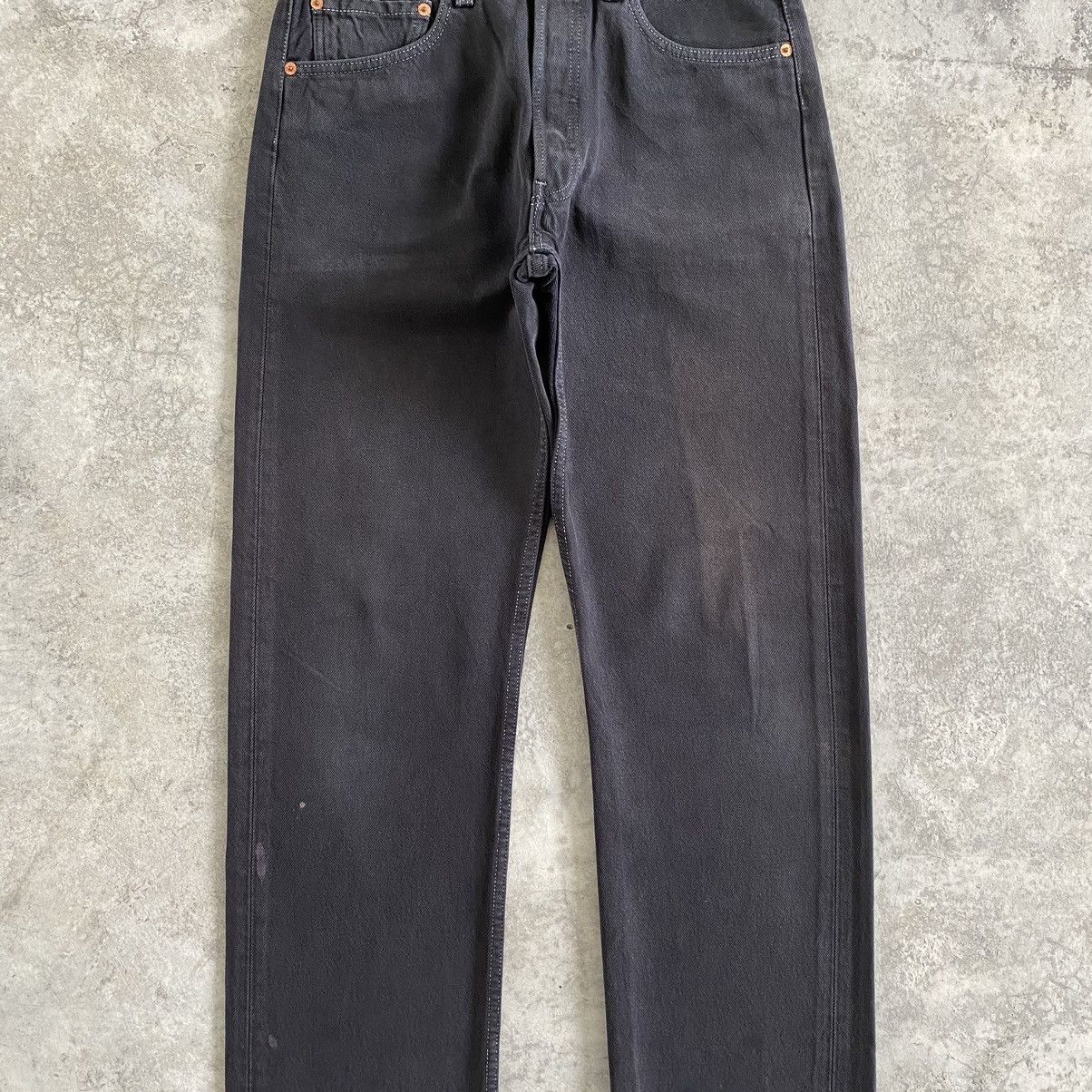 Levi's Size 30x29 Vintage 1999 Levi's 501 Faded Black Denim Jeans Size US 30 / EU 46 - 4 Thumbnail