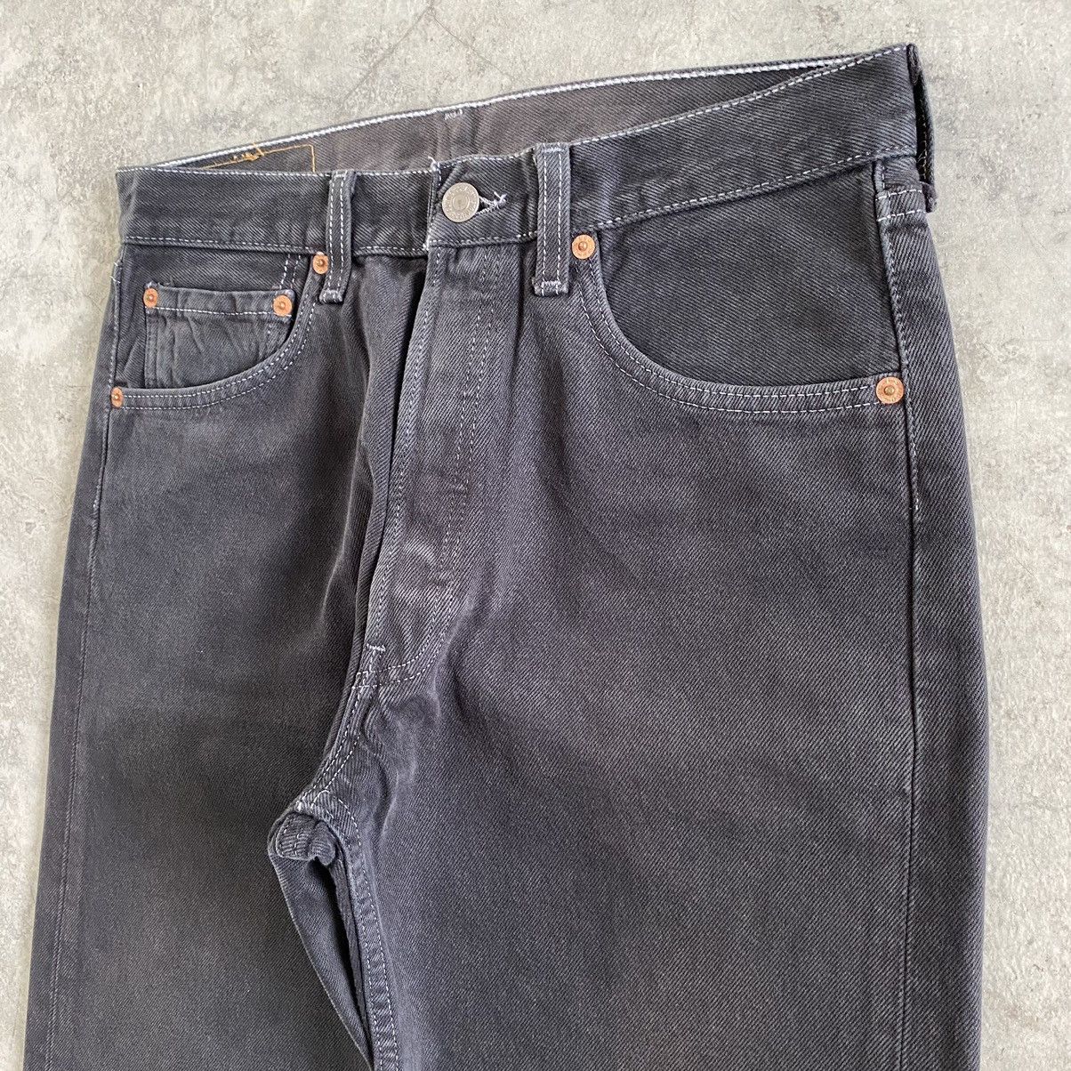 Levi's Size 30x29 Vintage 1999 Levi's 501 Faded Black Denim Jeans Size US 30 / EU 46 - 9 Thumbnail