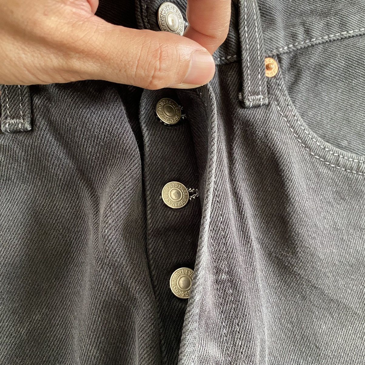 Levi's Size 30x29 Vintage 1999 Levi's 501 Faded Black Denim Jeans Size US 30 / EU 46 - 11 Thumbnail