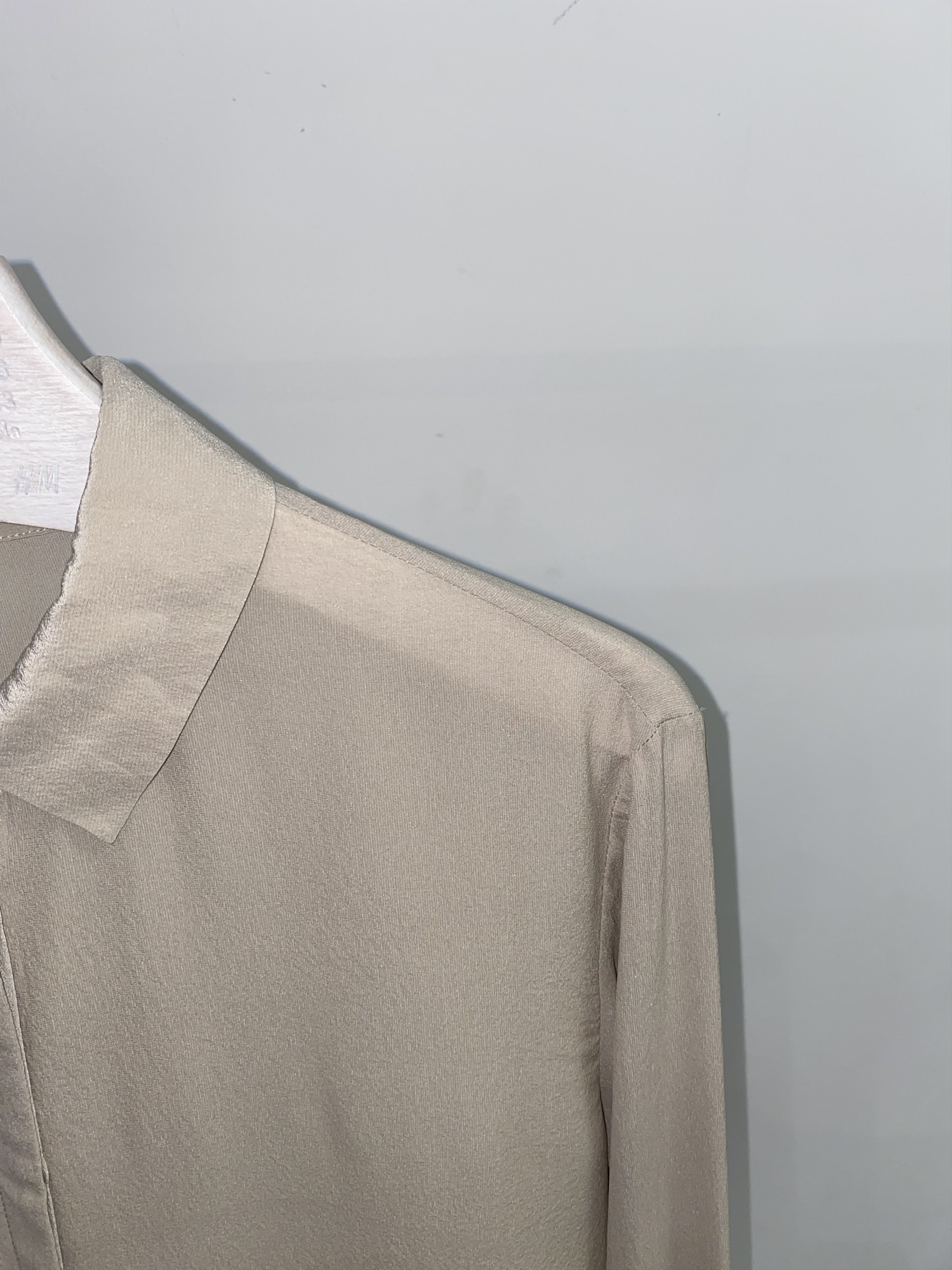Alexander Wang Alexander Wang Beige Silk Button Up Shirt Size US S / EU 44-46 / 1 - 2 Thumbnail