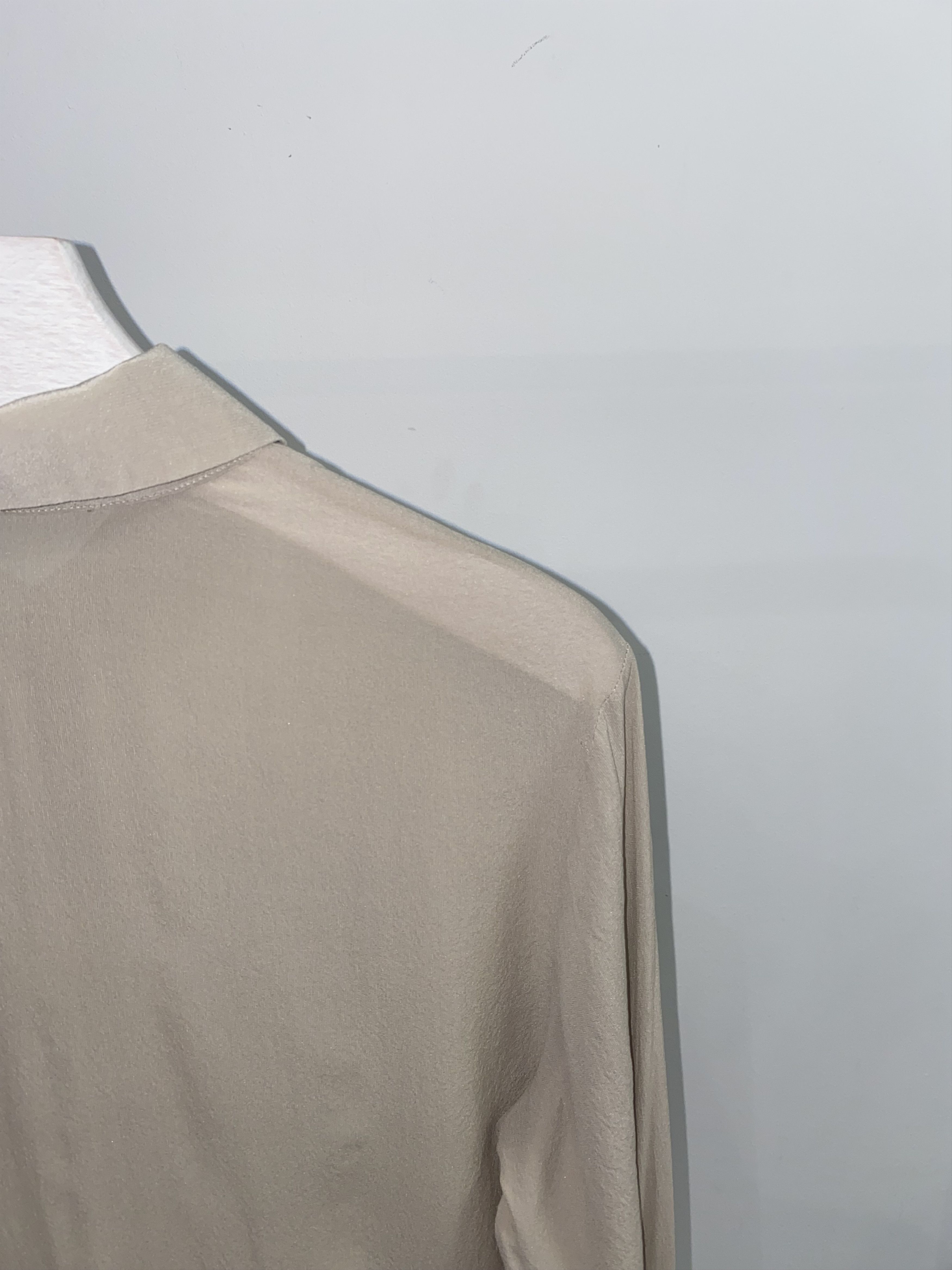 Alexander Wang Alexander Wang Beige Silk Button Up Shirt Size US S / EU 44-46 / 1 - 5 Thumbnail