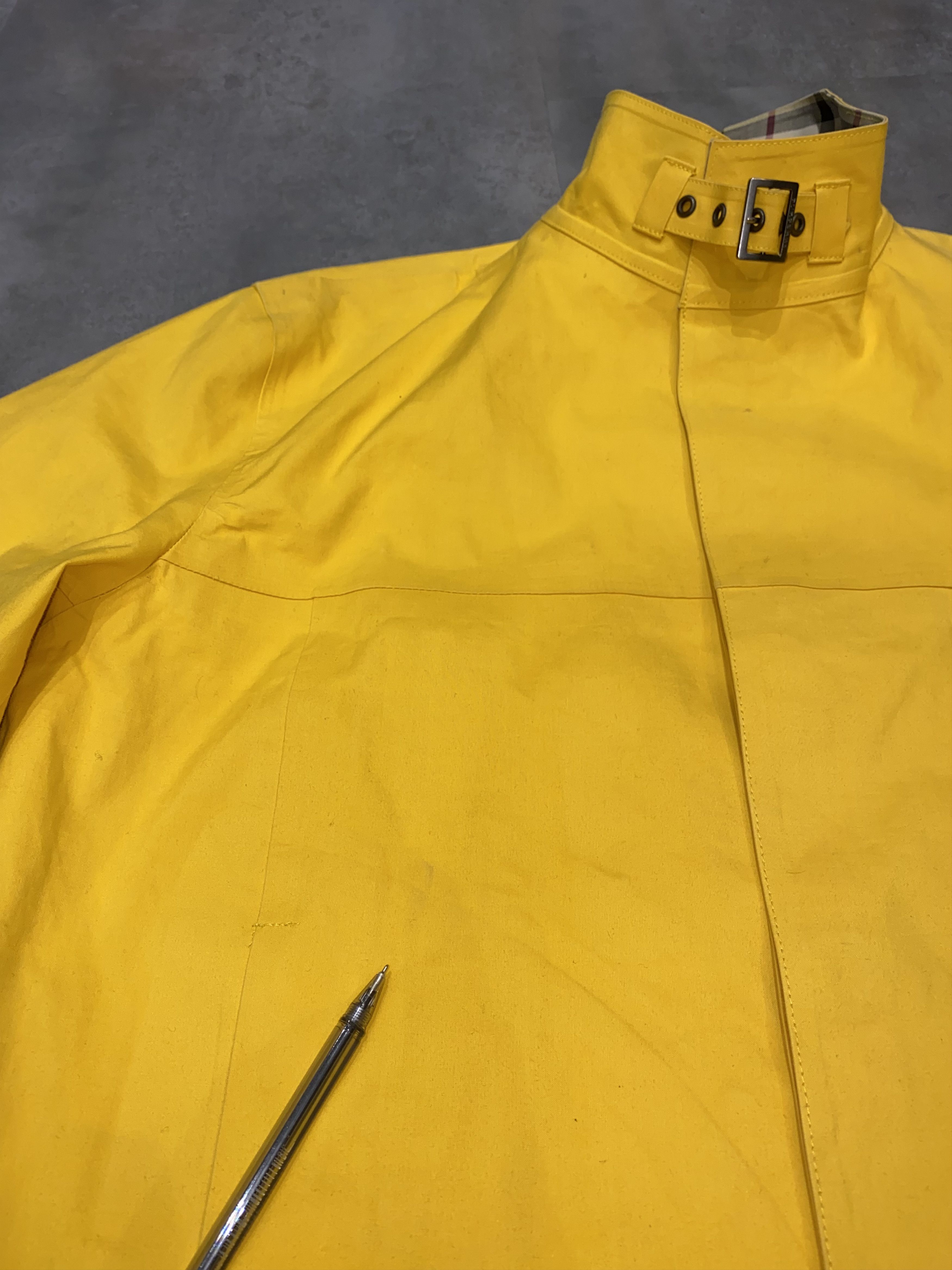 Burberry Burberry Nova Check Yellow Light Jacket Size US M / EU 48-50 / 2 - 19 Thumbnail