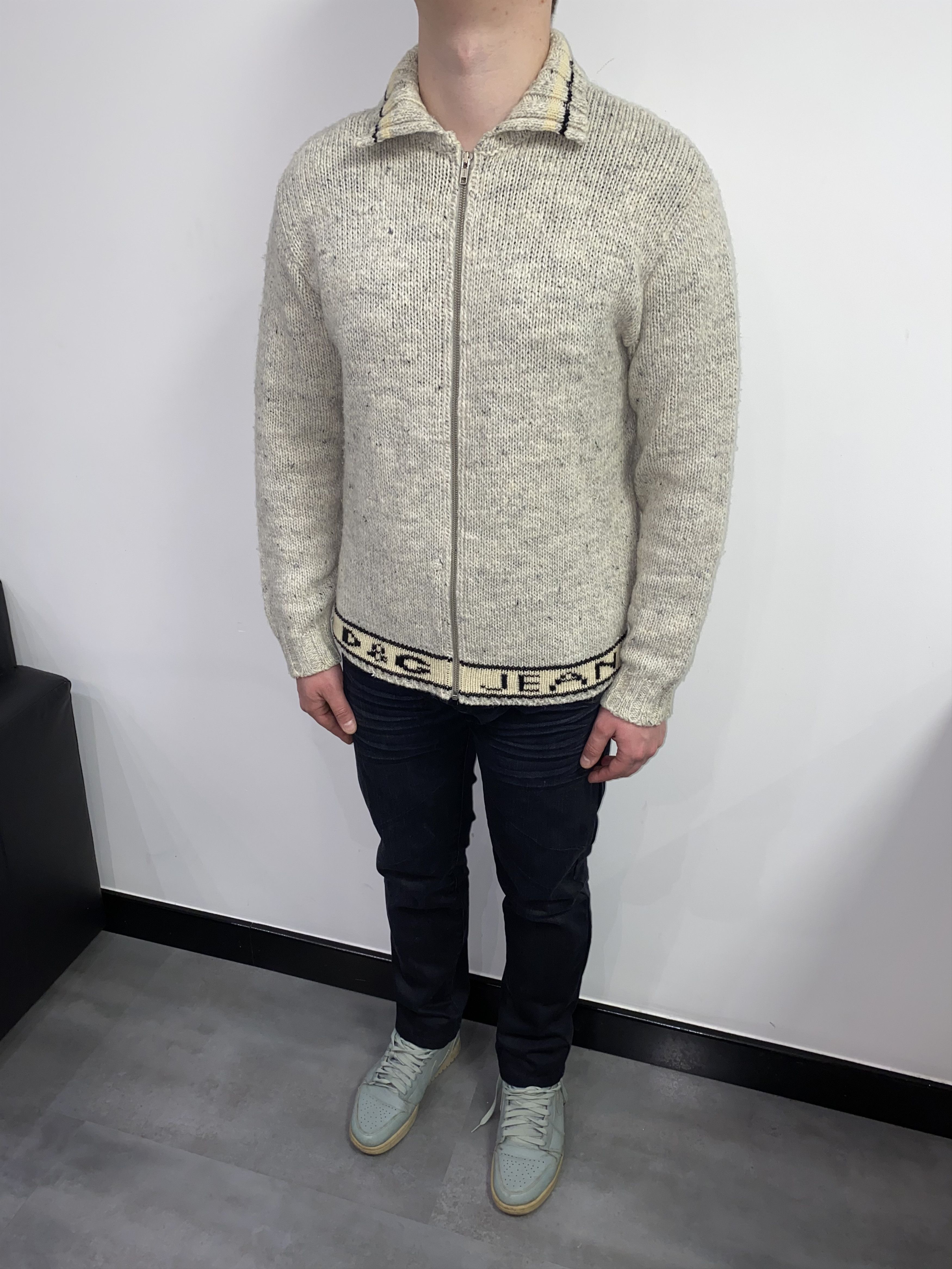 Dolce & Gabbana Vintage Dolce & Gabbana Handknit Logo Cream Wool Sweter Size US L / EU 52-54 / 3 - 7 Thumbnail