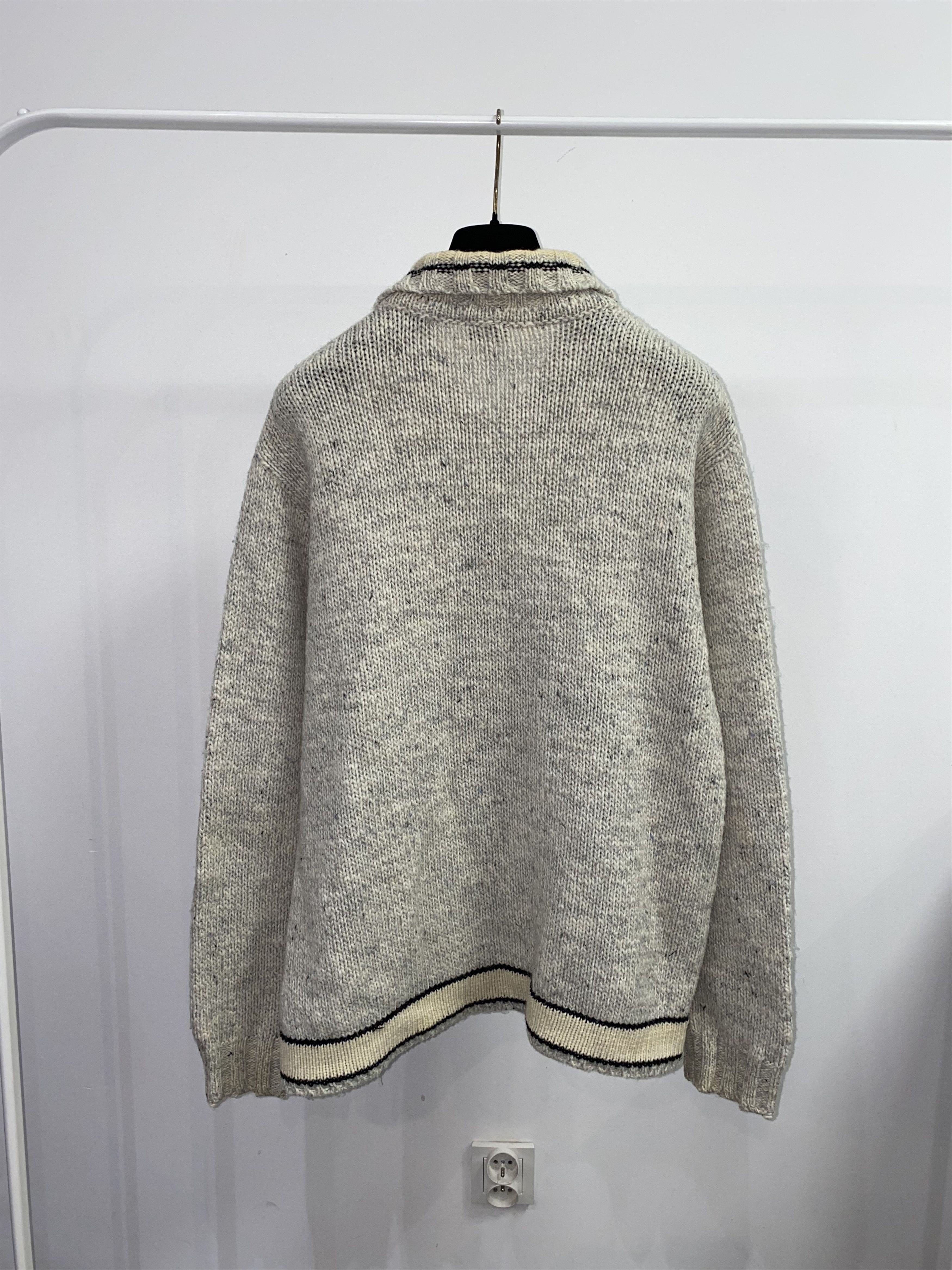 Dolce & Gabbana Vintage Dolce & Gabbana Handknit Logo Cream Wool Sweter Size US L / EU 52-54 / 3 - 4 Thumbnail