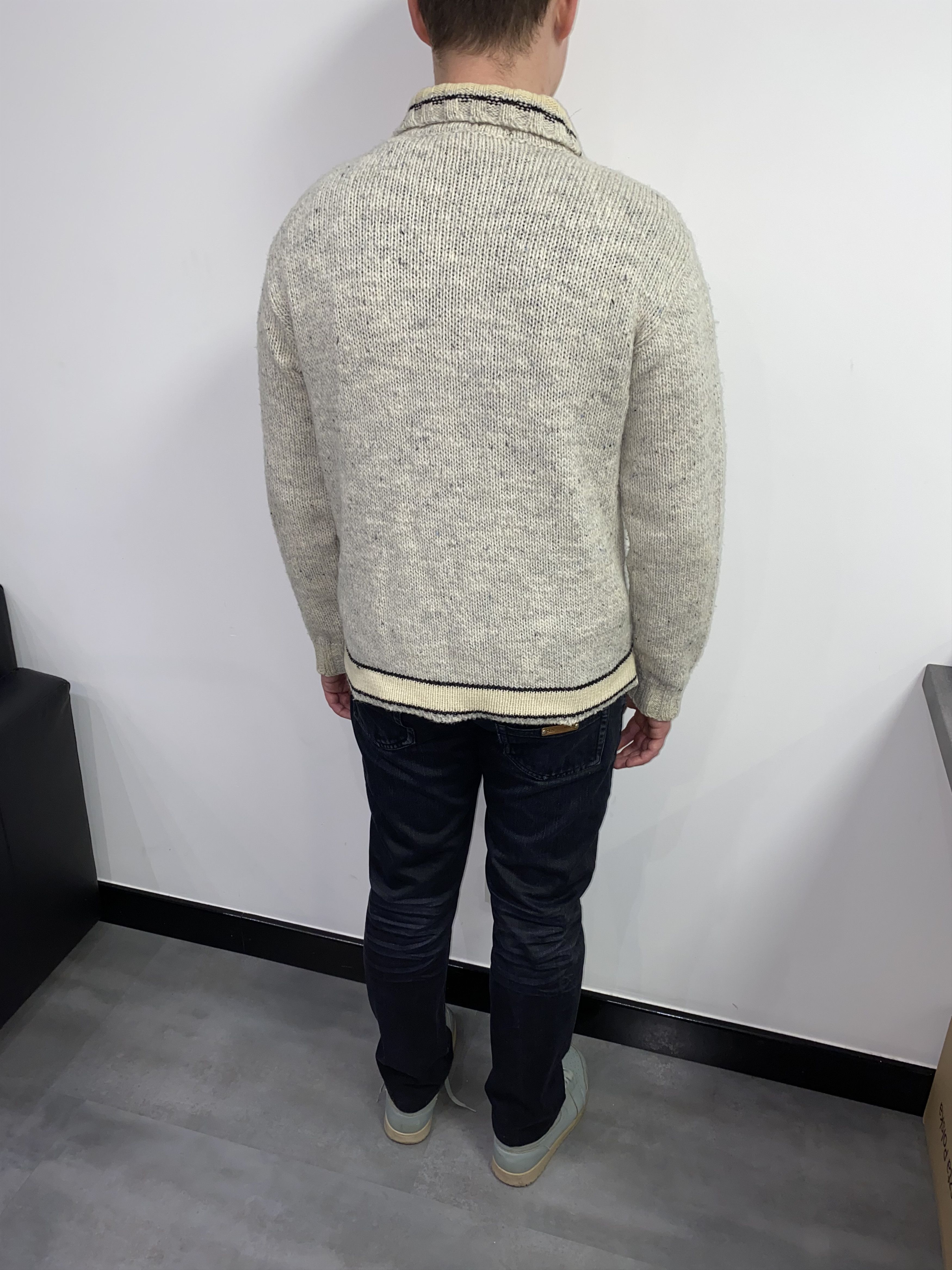 Dolce & Gabbana Vintage Dolce & Gabbana Handknit Logo Cream Wool Sweter Size US L / EU 52-54 / 3 - 8 Thumbnail