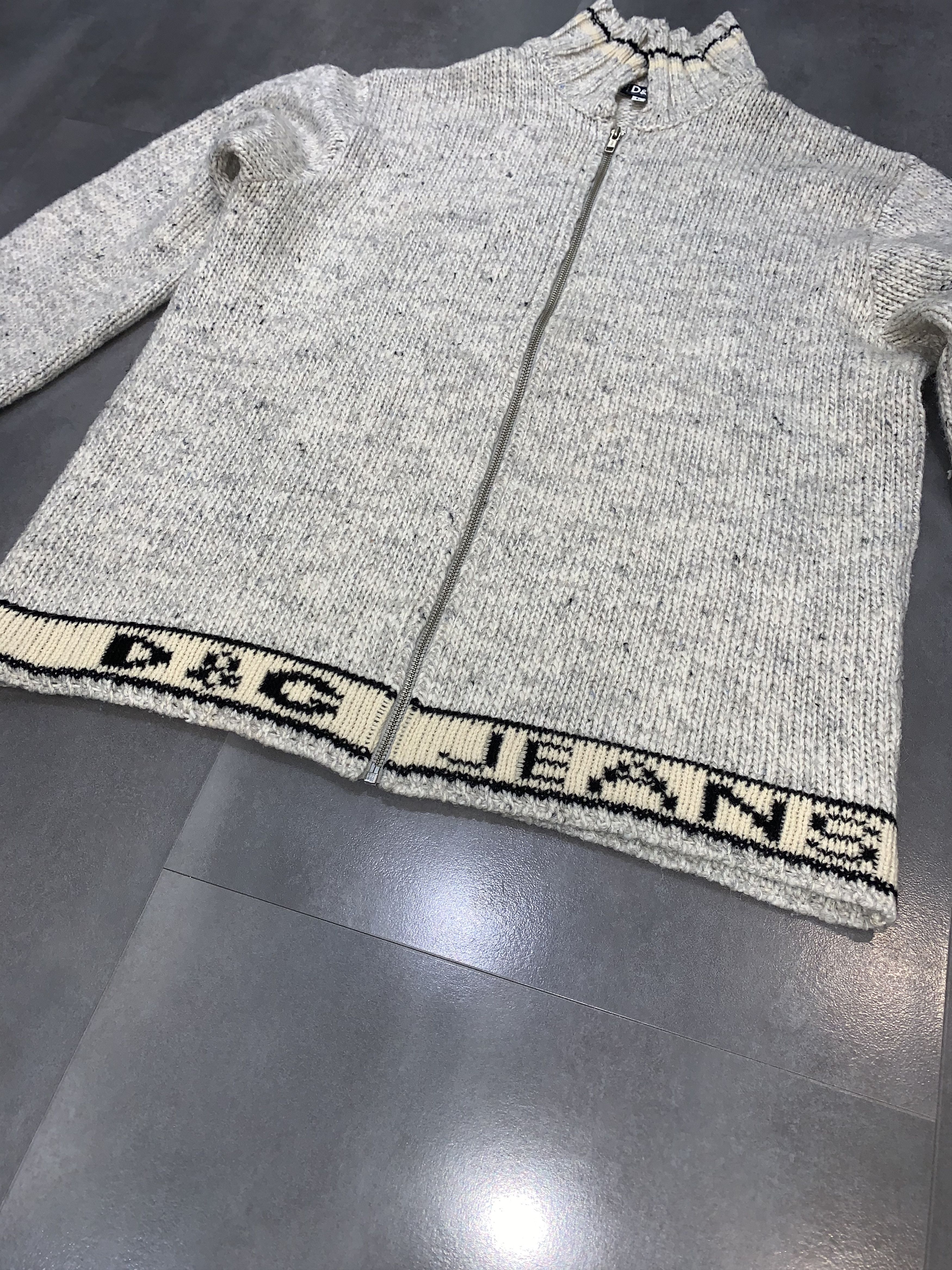 Dolce & Gabbana Vintage Dolce & Gabbana Handknit Logo Cream Wool Sweter Size US L / EU 52-54 / 3 - 9 Thumbnail