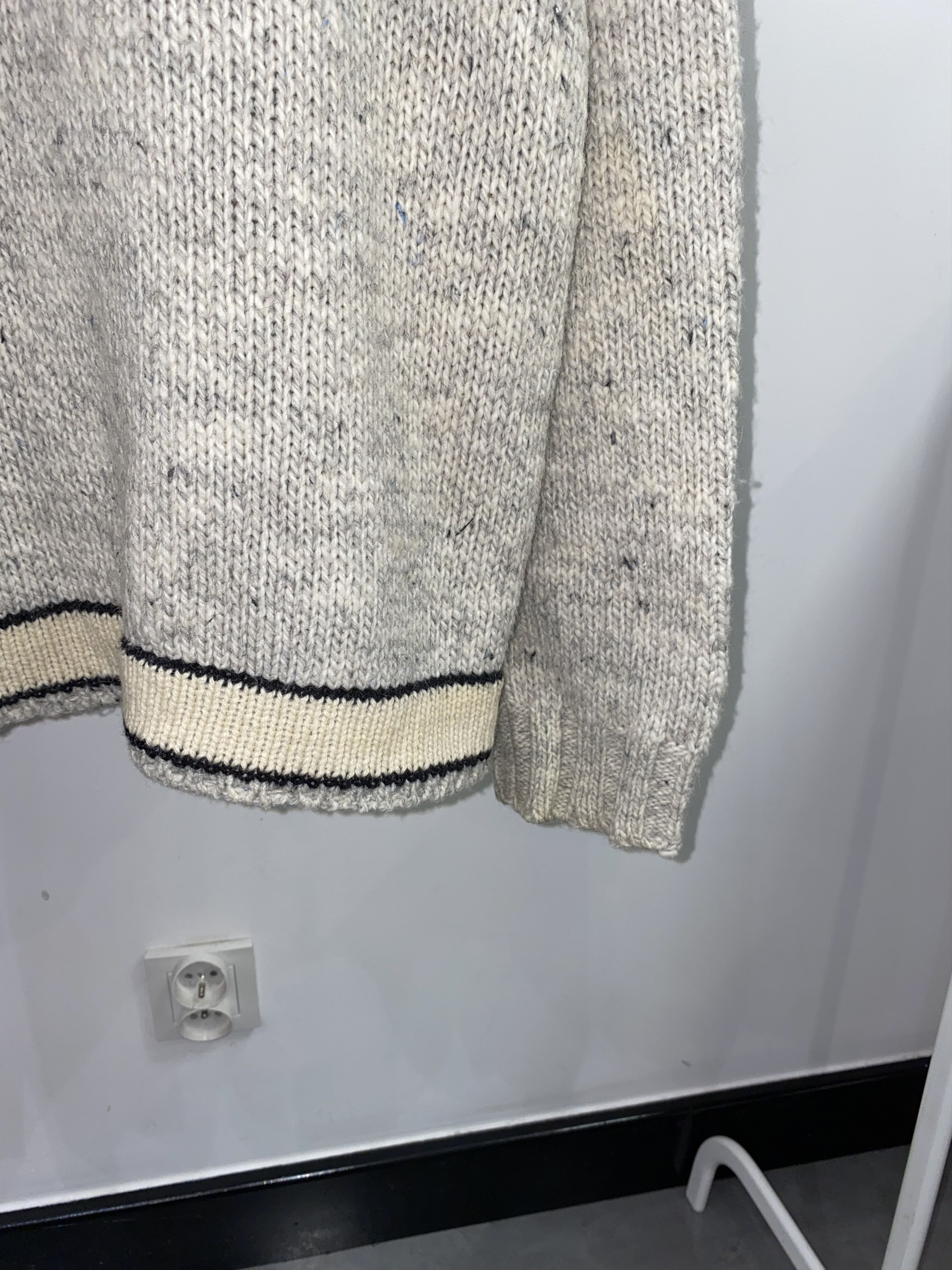 Dolce & Gabbana Vintage Dolce & Gabbana Handknit Logo Cream Wool Sweter Size US L / EU 52-54 / 3 - 6 Thumbnail