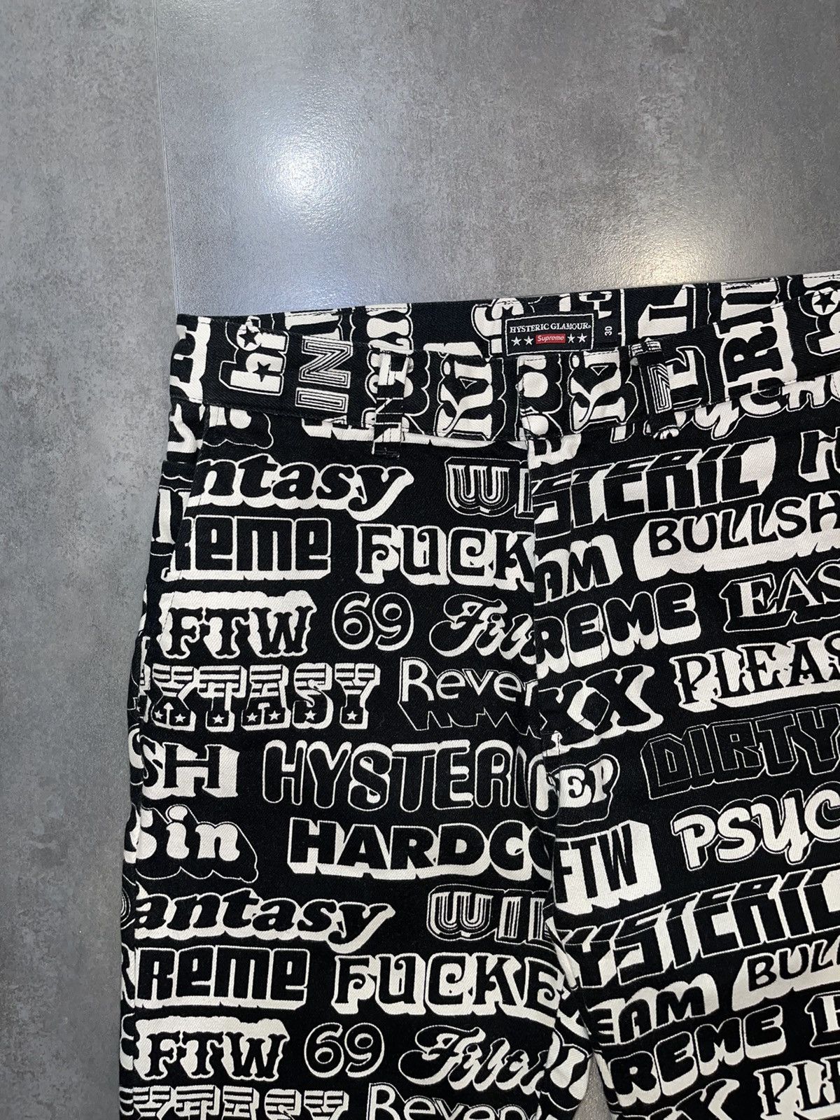 Hysteric Glamour × Supreme FW17 Supreme X Hysteric Glamour Text Work Denim Pants Size US 30 / EU 46 - 7 Thumbnail