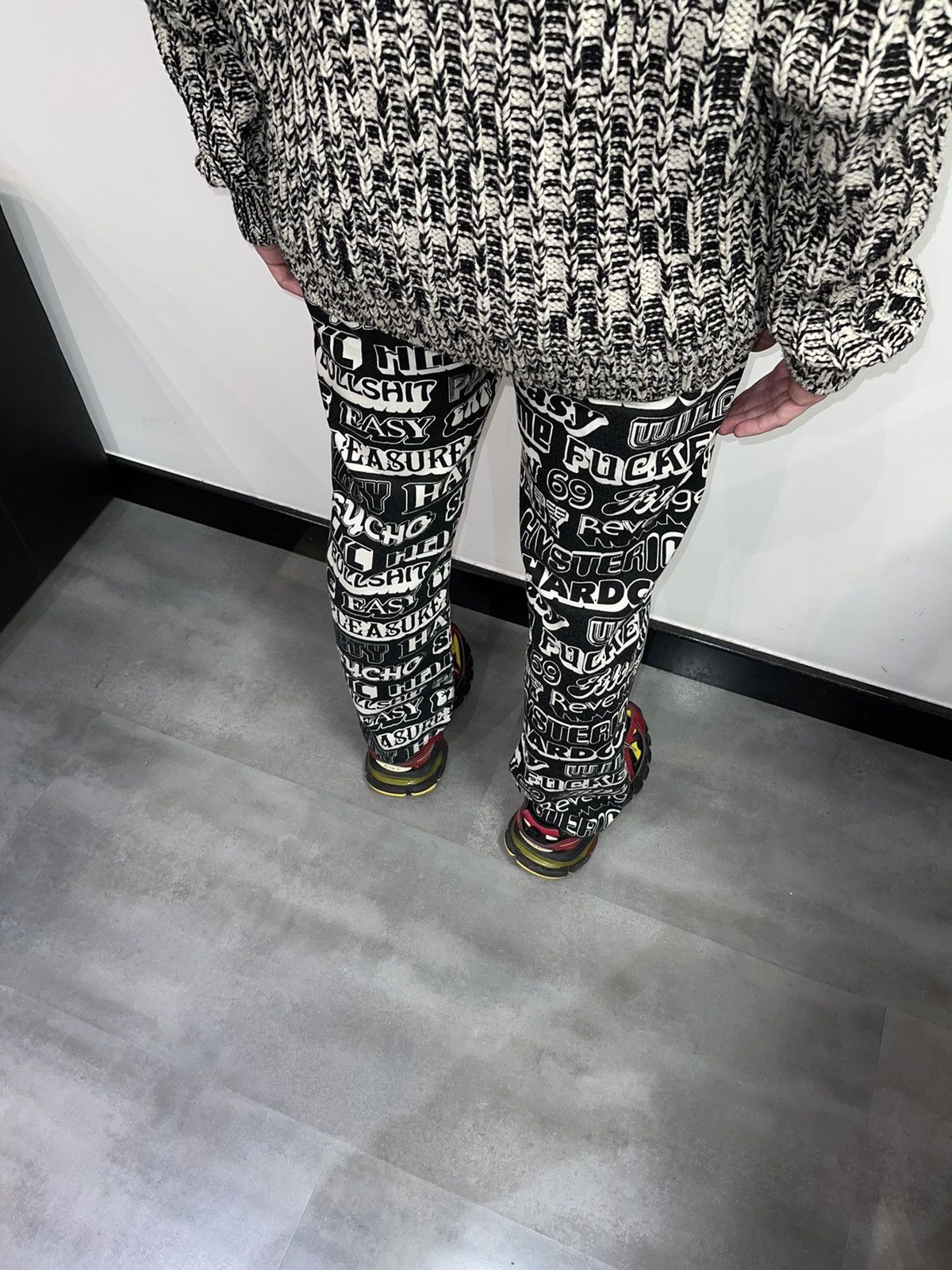 Hysteric Glamour × Supreme FW17 Supreme X Hysteric Glamour Text Work Denim Pants Size US 30 / EU 46 - 5 Thumbnail