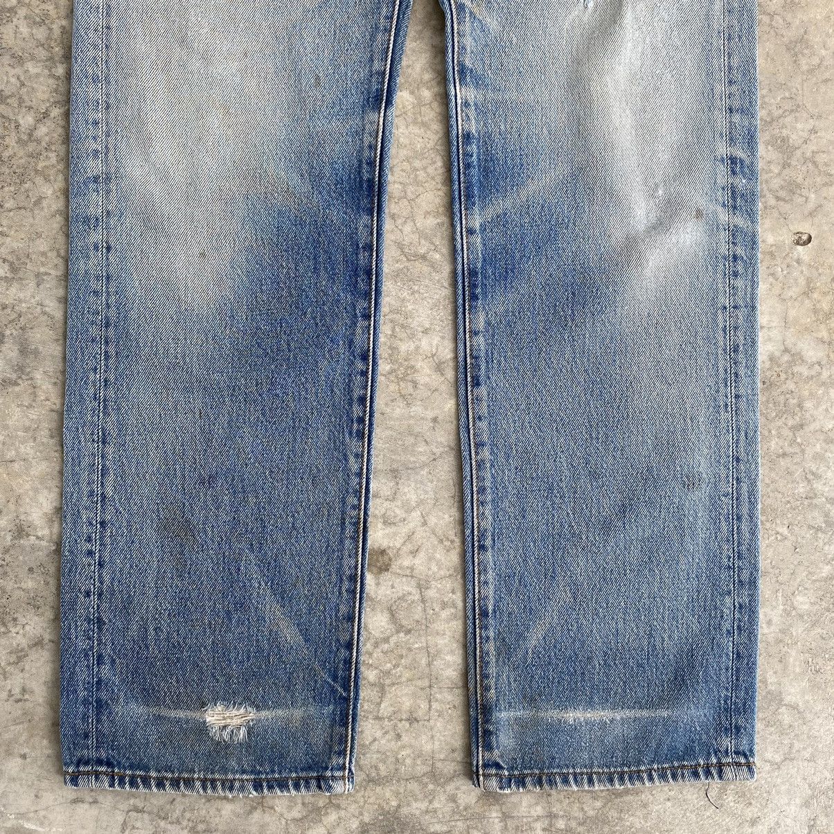 Levi's Vintage 80’s Levi's 501 Faded Blue Ripped Denim Jeans Size US 27 - 8 Thumbnail