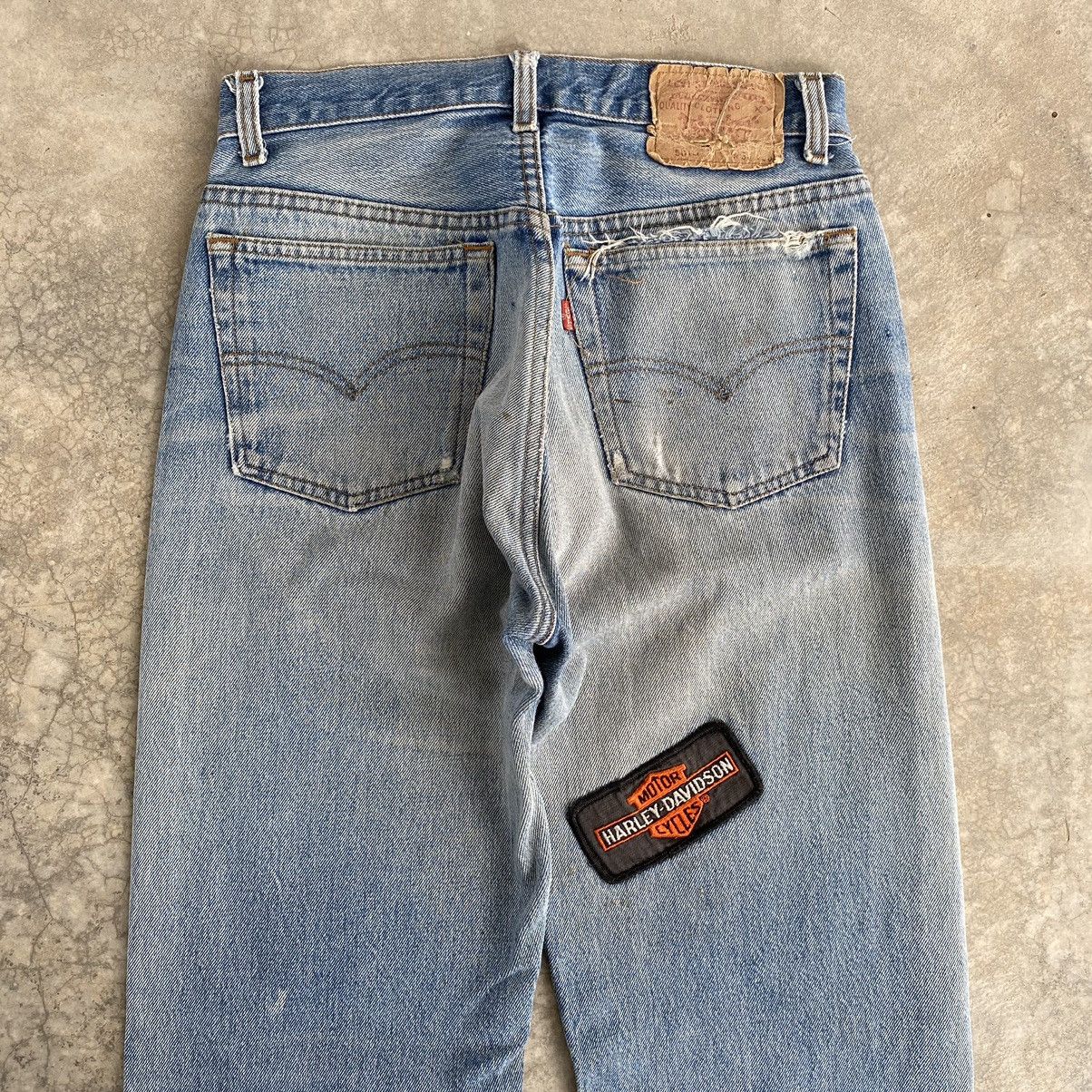 Levi's Vintage 80’s Levi's 501 Faded Blue Ripped Denim Jeans Size US 27 - 14 Thumbnail