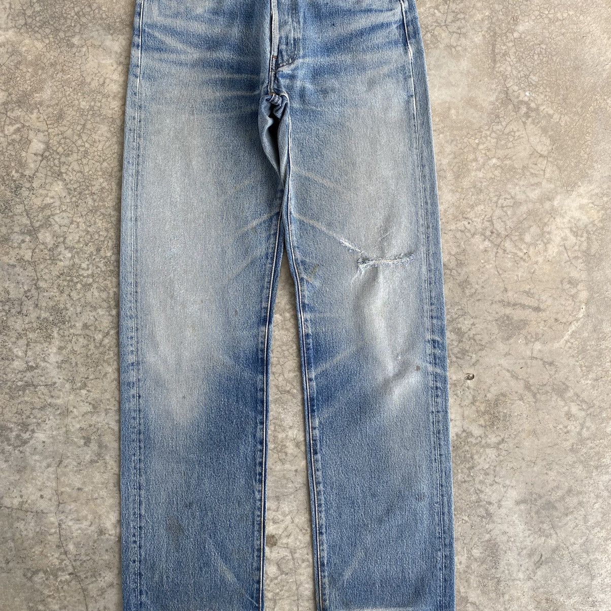 Levi's Vintage 80’s Levi's 501 Faded Blue Ripped Denim Jeans Size US 27 - 4 Thumbnail