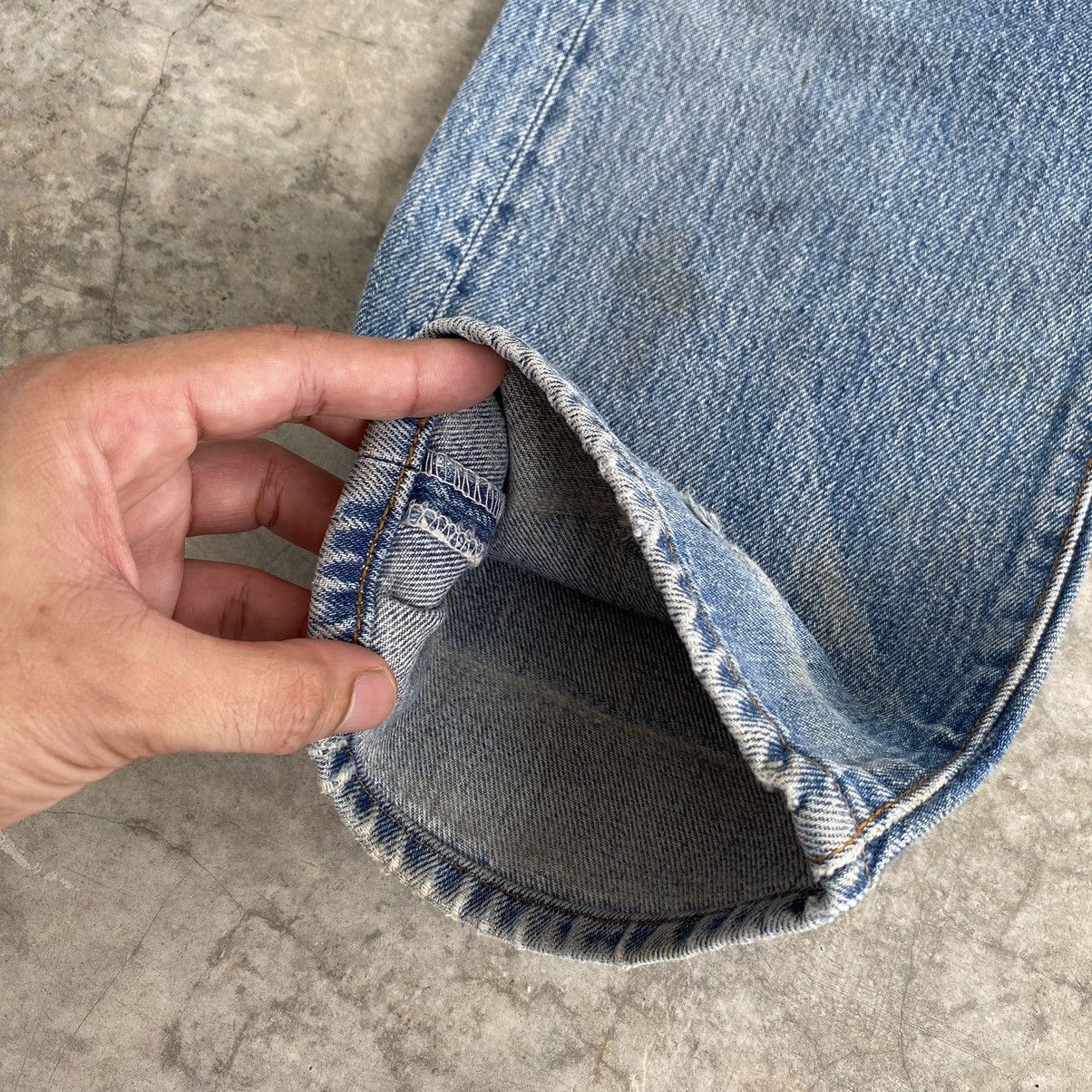 Levi's Vintage 80’s Levi's 501 Faded Blue Ripped Denim Jeans Size US 27 - 9 Thumbnail