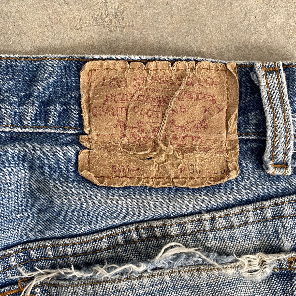 Levi's Vintage 80’s Levi's 501 Faded Blue Ripped Denim Jeans Size US 27 - 22 Thumbnail