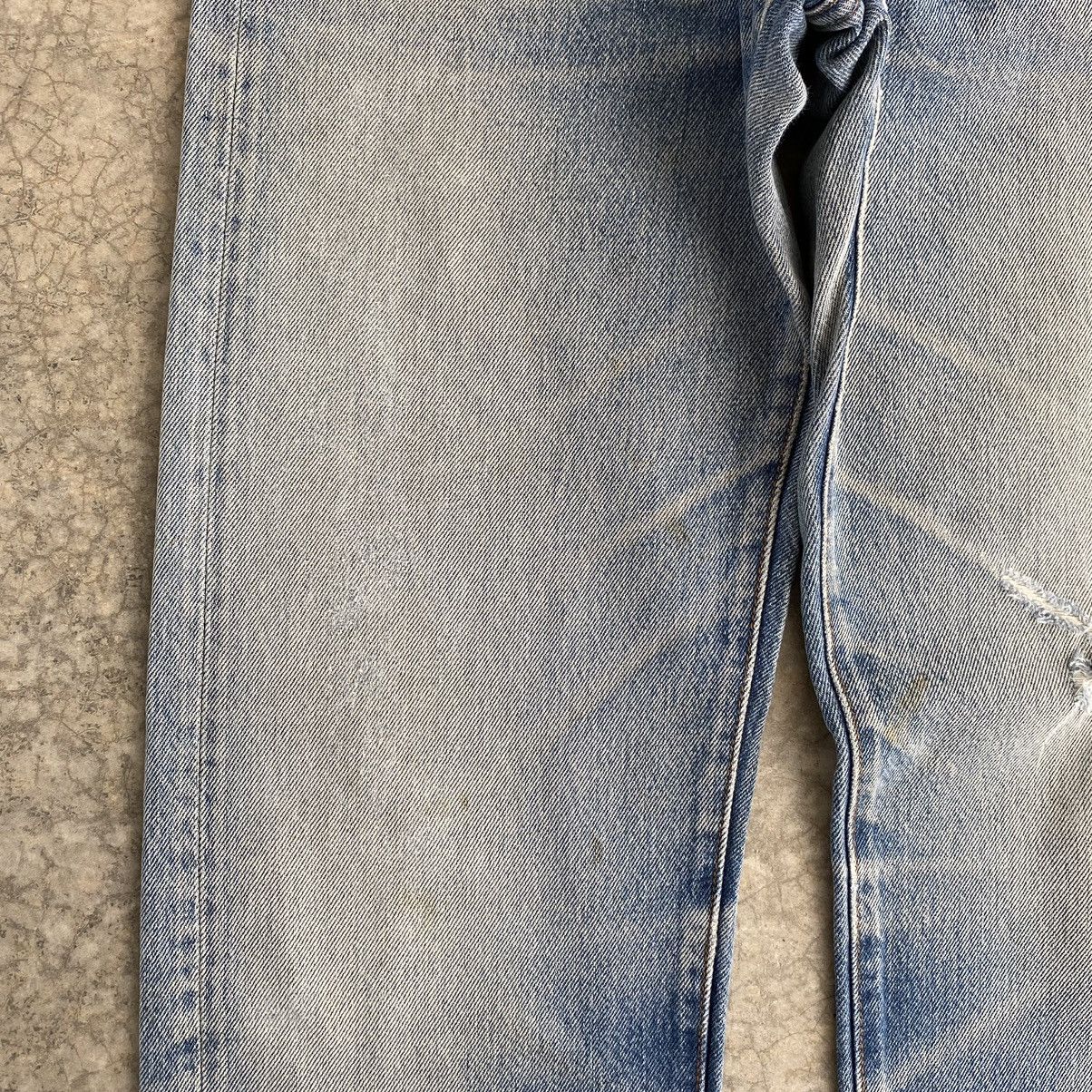 Levi's Vintage 80’s Levi's 501 Faded Blue Ripped Denim Jeans Size US 27 - 7 Thumbnail