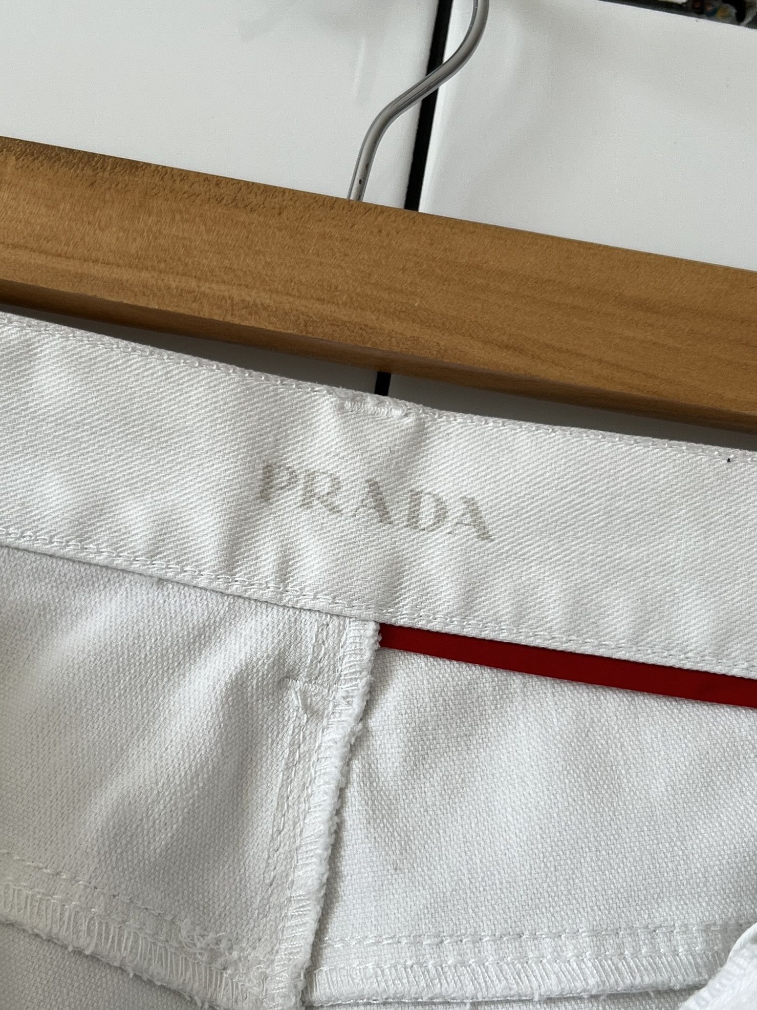 Jean × Prada PRADA Jeans White Denim pants red pants A0087 Size US 36 / EU 52 - 6 Thumbnail