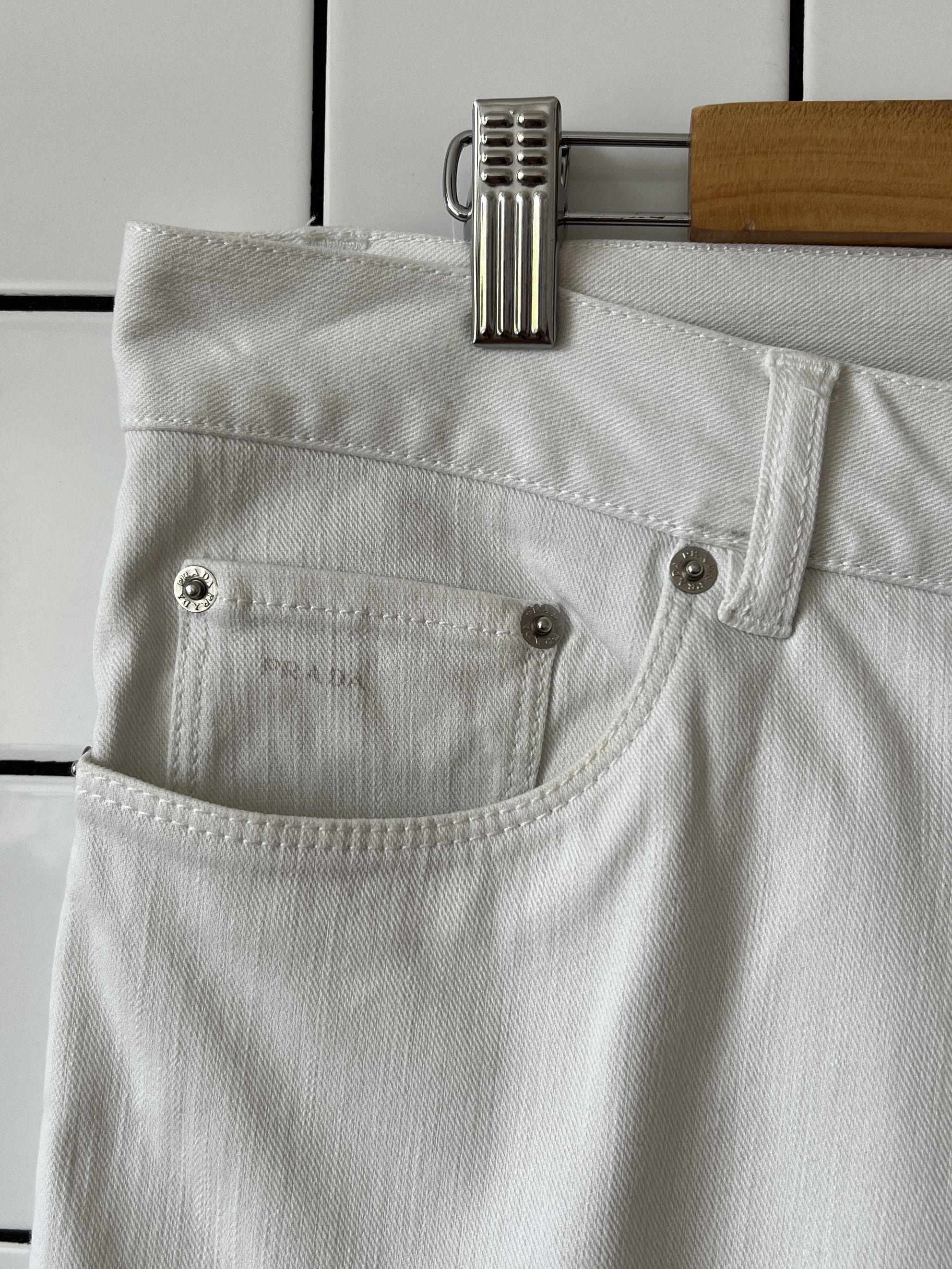 Jean × Prada PRADA Jeans White Denim pants red pants A0087 Size US 36 / EU 52 - 8 Thumbnail