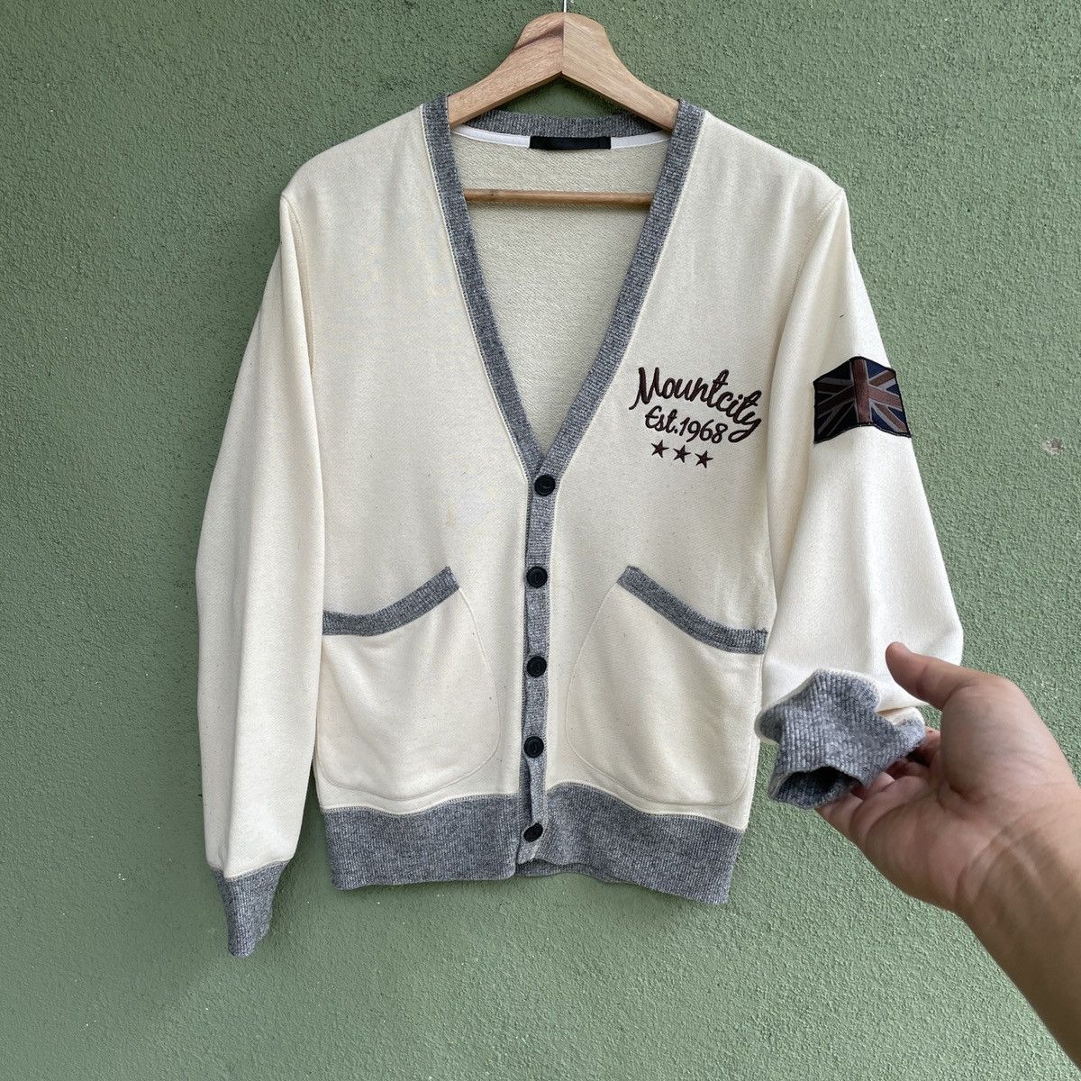 Japanese Brand APACHEE VINTAGE With British Patch Like Kurt Cobin Cardigan Size US S / EU 44-46 / 1 - 2 Thumbnail