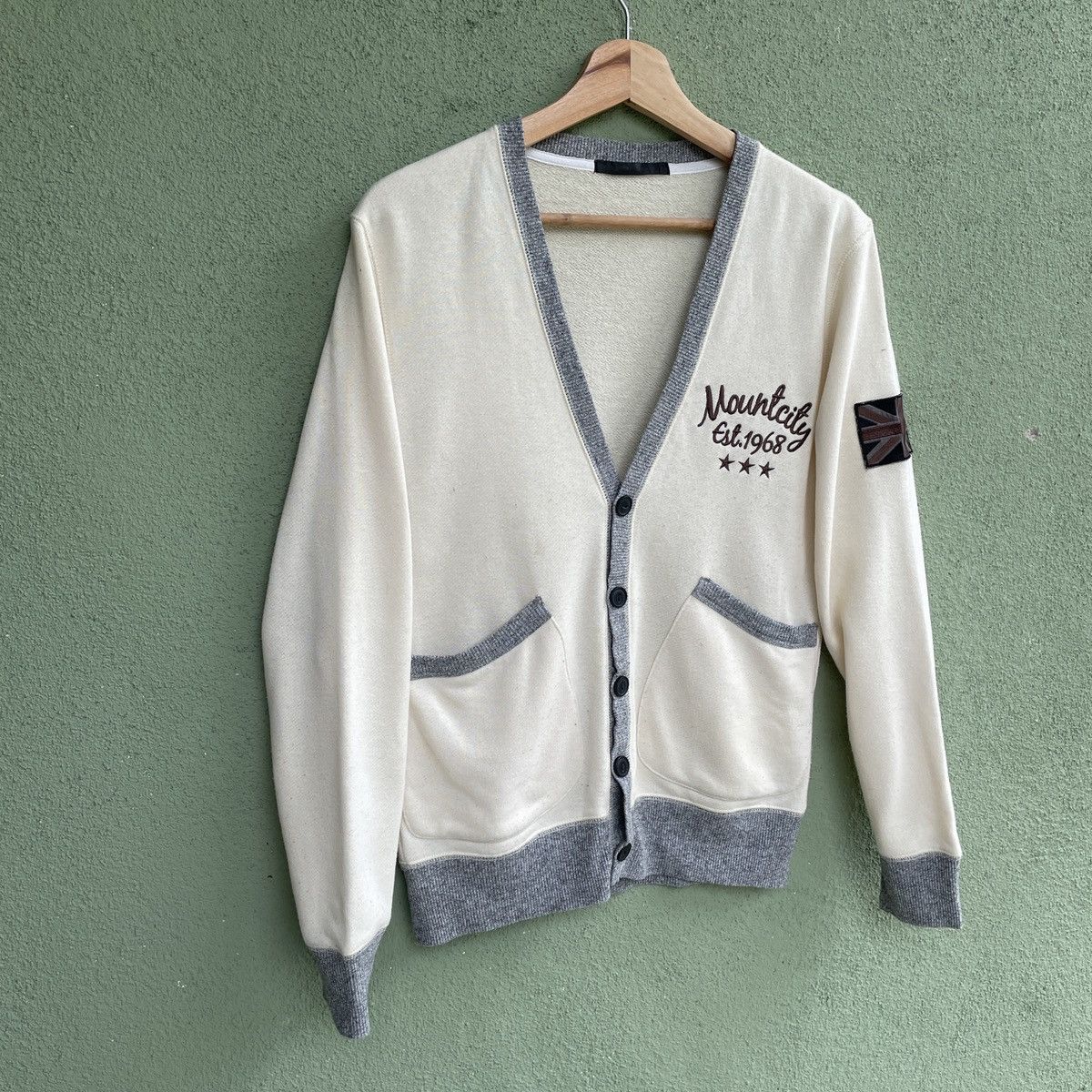 Japanese Brand APACHEE VINTAGE With British Patch Like Kurt Cobin Cardigan Size US S / EU 44-46 / 1 - 3 Thumbnail