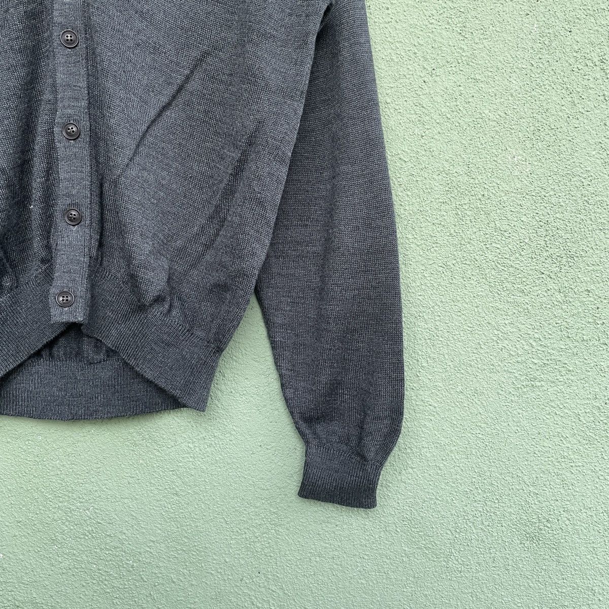 Aran Isles Knitwear Vintage CROCODILE Embroidery Small Logo Cardigan Knitwear!! Size US M / EU 48-50 / 2 - 7 Thumbnail