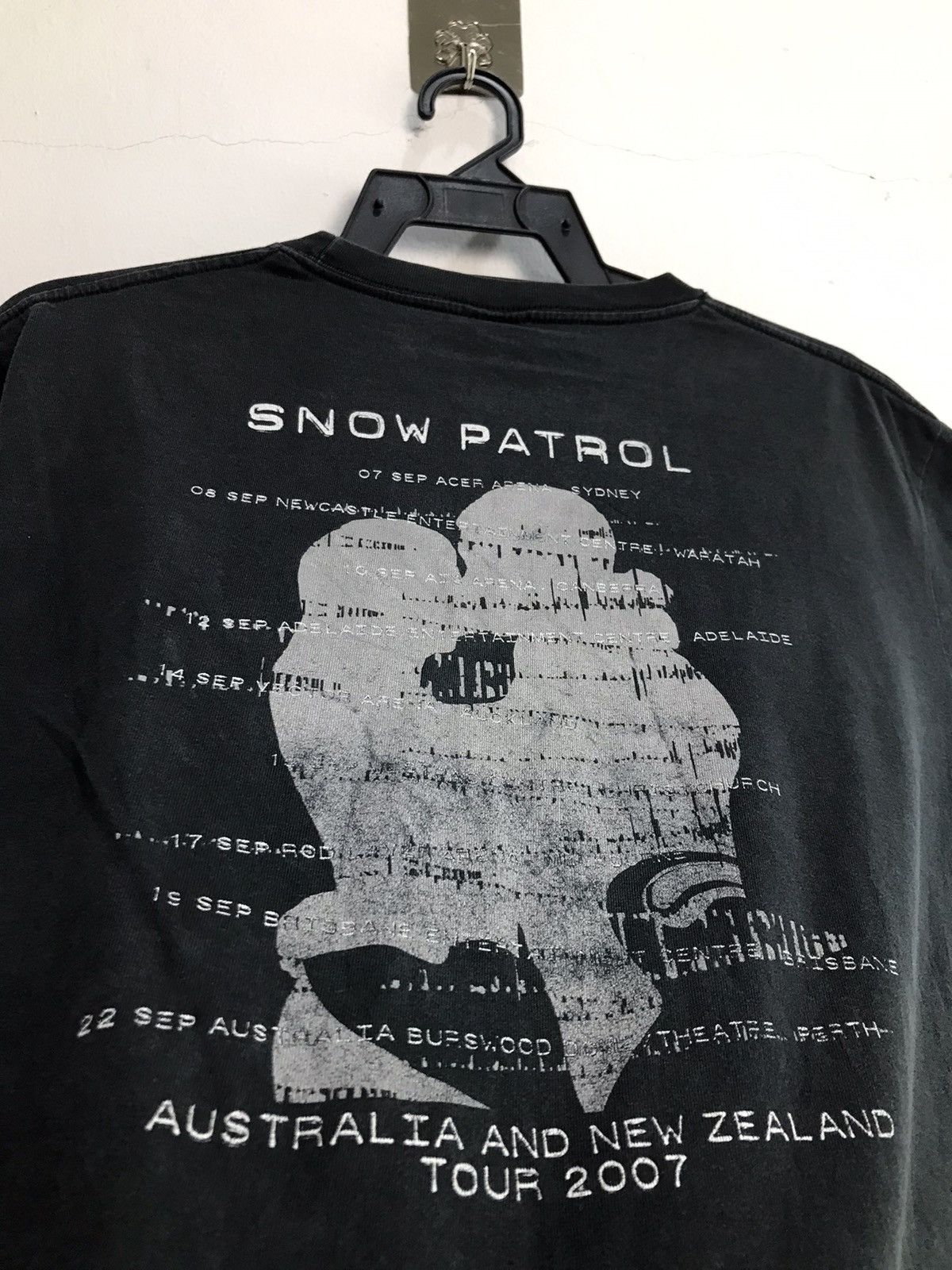 Band Tees Snow Patrol Open Eye Cover Album Tour 2007 Size US M / EU 48-50 / 2 - 7 Thumbnail