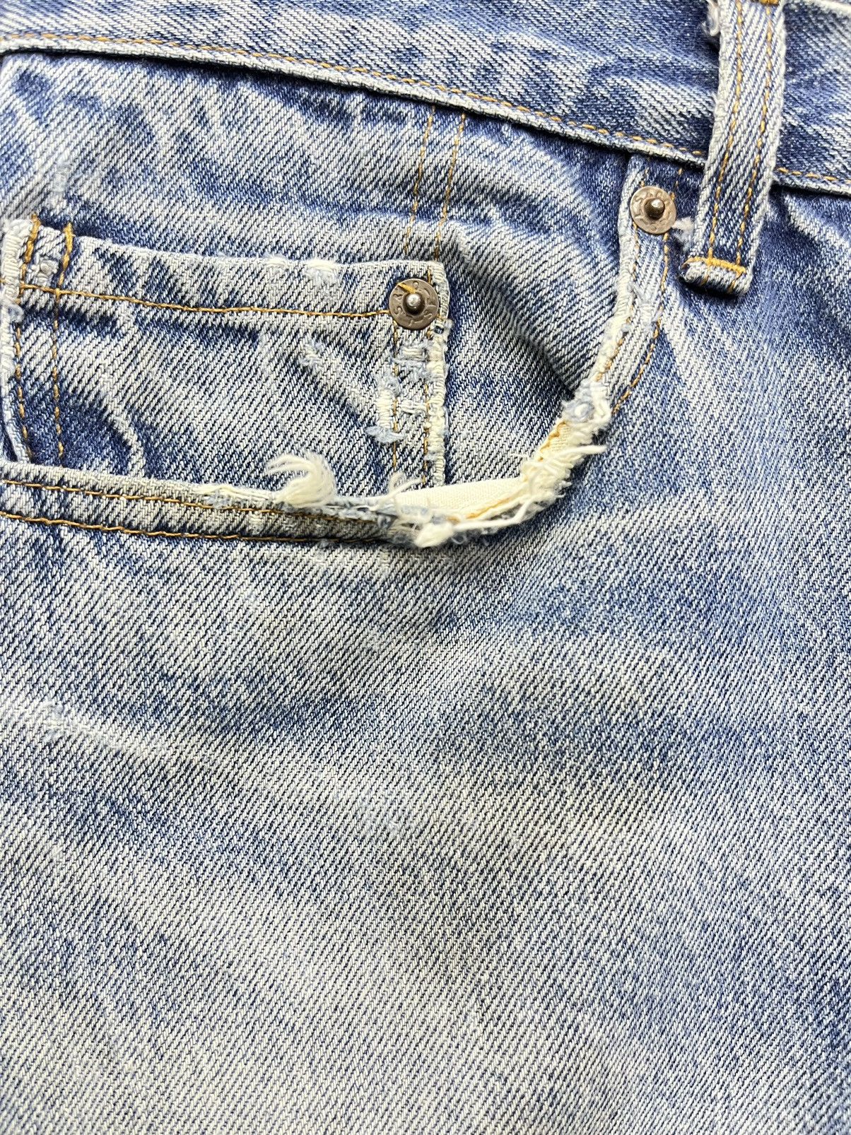 Levi's Made & Crafted Vtg Levi’s Thrashed Released Hem Custom Three Quarter Shorts Size US 30 / EU 46 - 9 Thumbnail