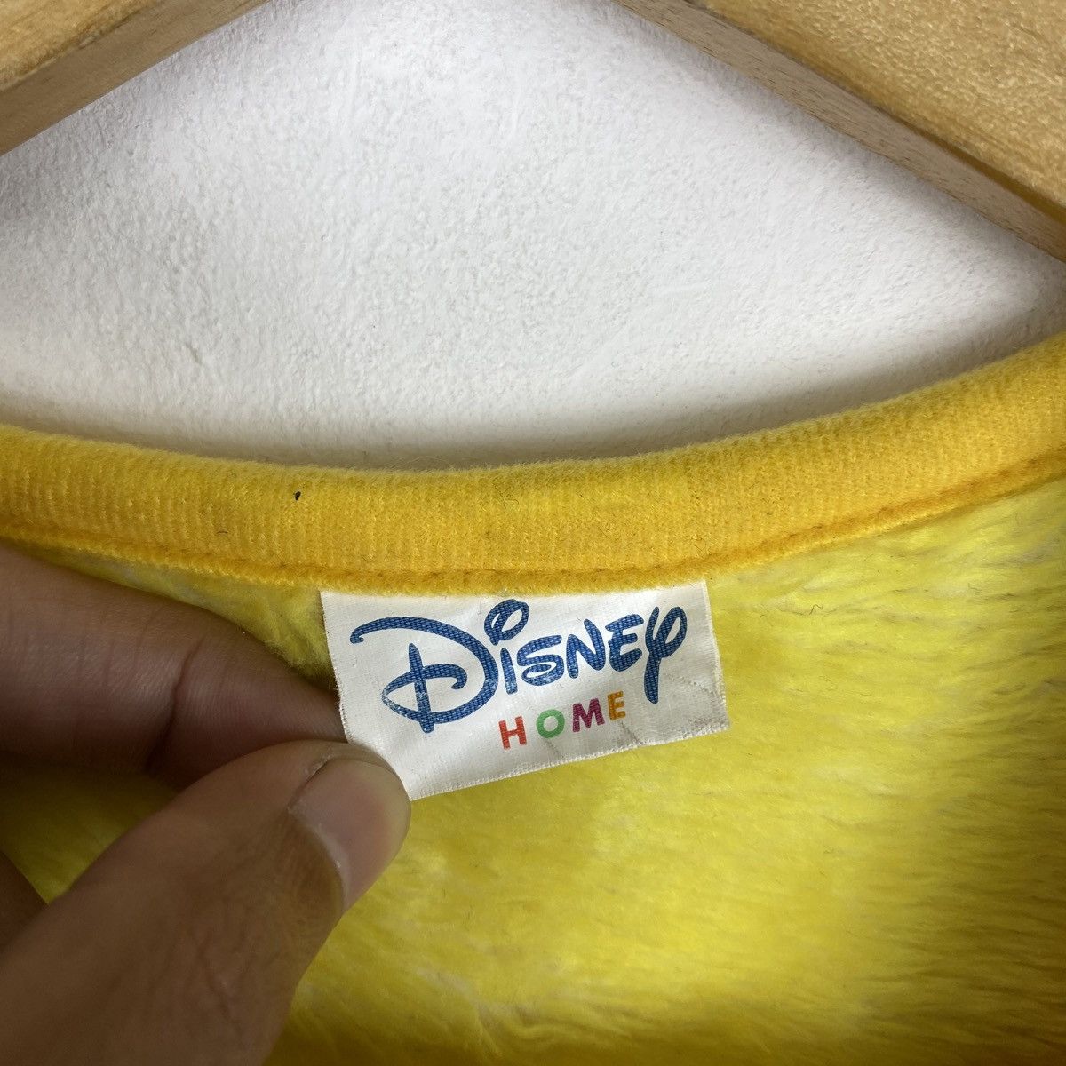 Disney × Vintage VINTAGE WINNIE THE POOH DISNEY CARTOON FLEECE VESTS TANKS Size US S / EU 44-46 / 1 - 7 Thumbnail
